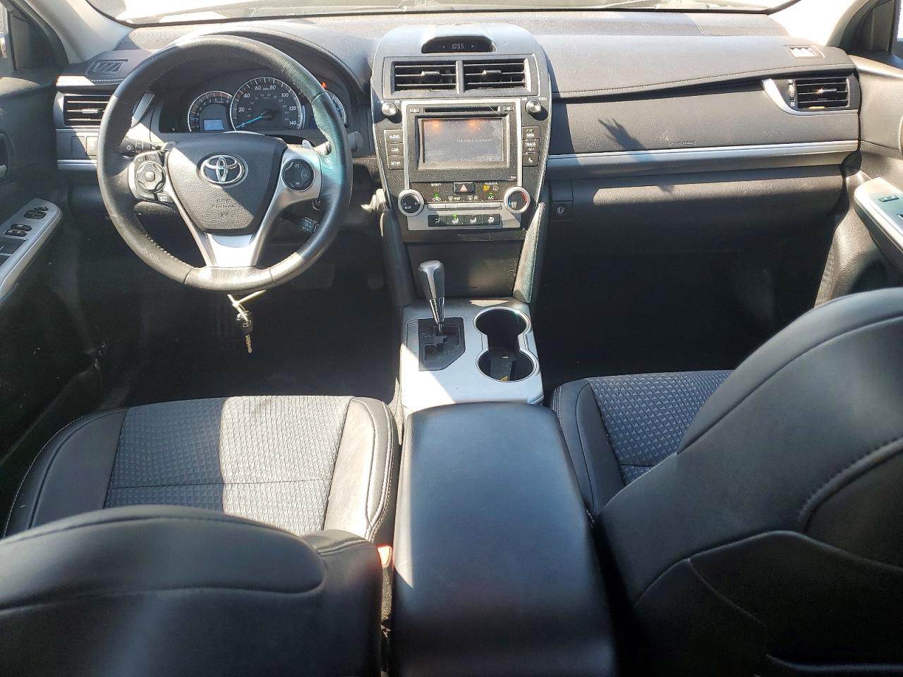 2014 Toyota Camry Se Sport Белый vin: 4T1BF1FKXEU466567