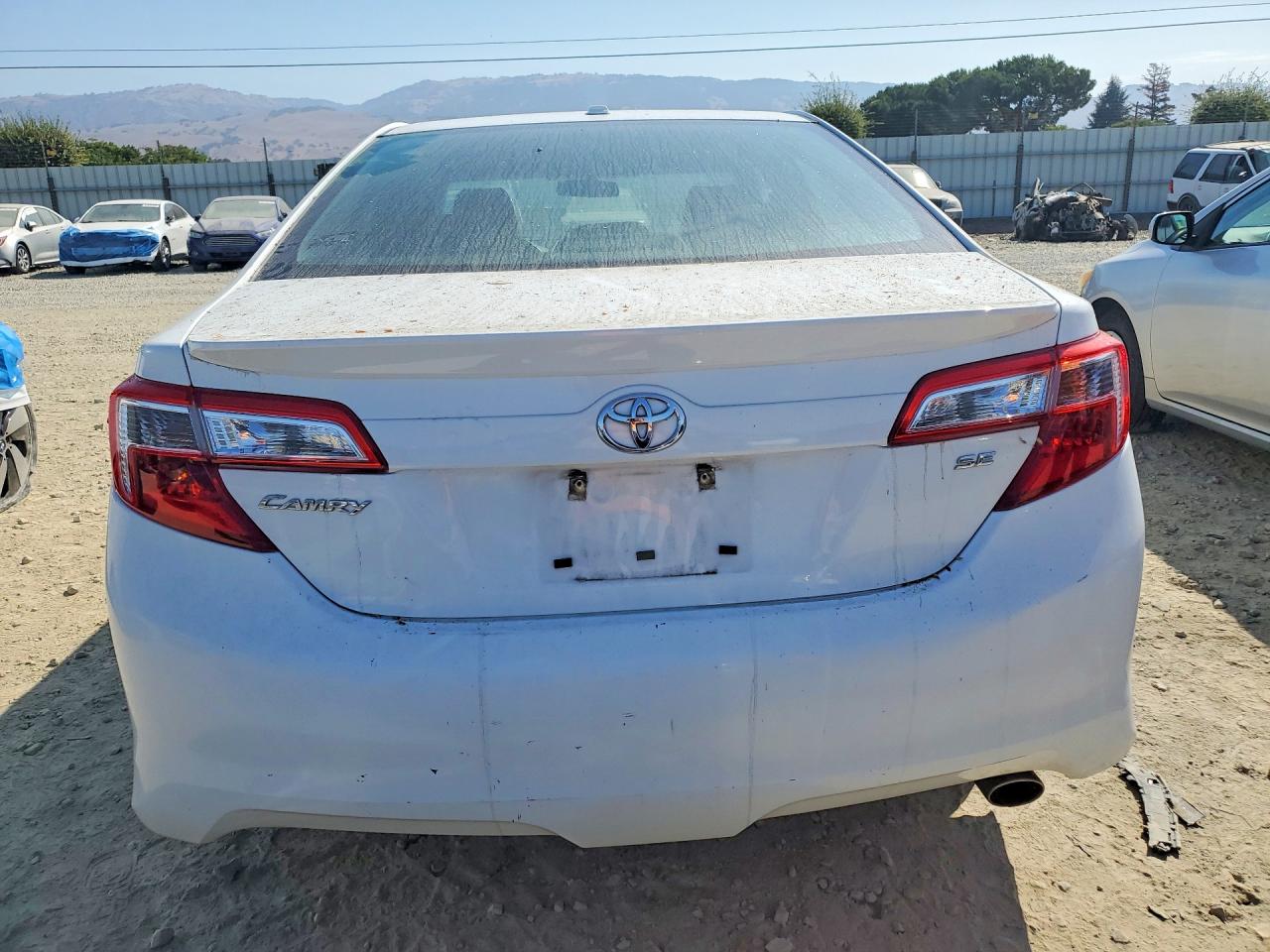 2014 Toyota Camry Se White vin: 4T1BF1FKXEU731035