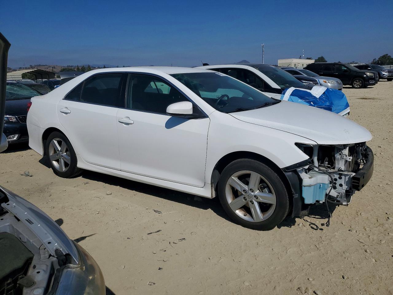 2014 Toyota Camry Se White vin: 4T1BF1FKXEU731035