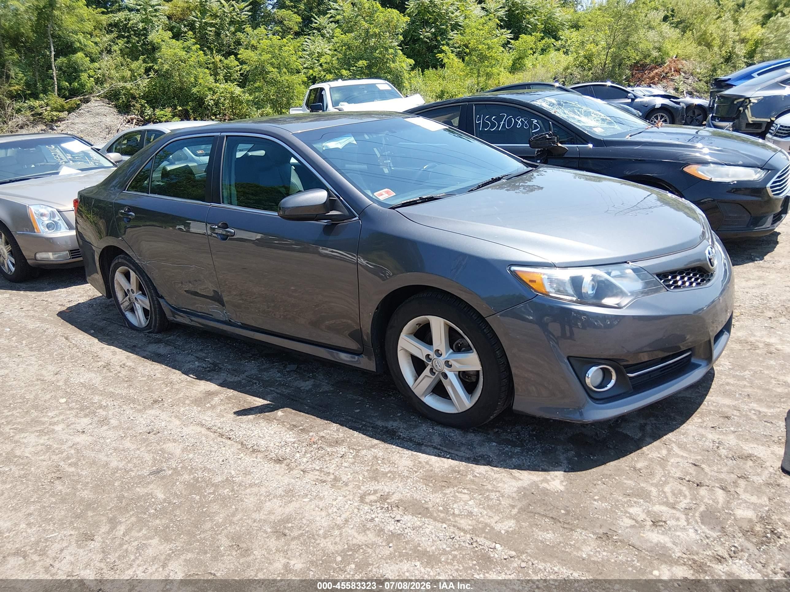 2014 Toyota Camry Se Gray vin: 4T1BF1FKXEU731861