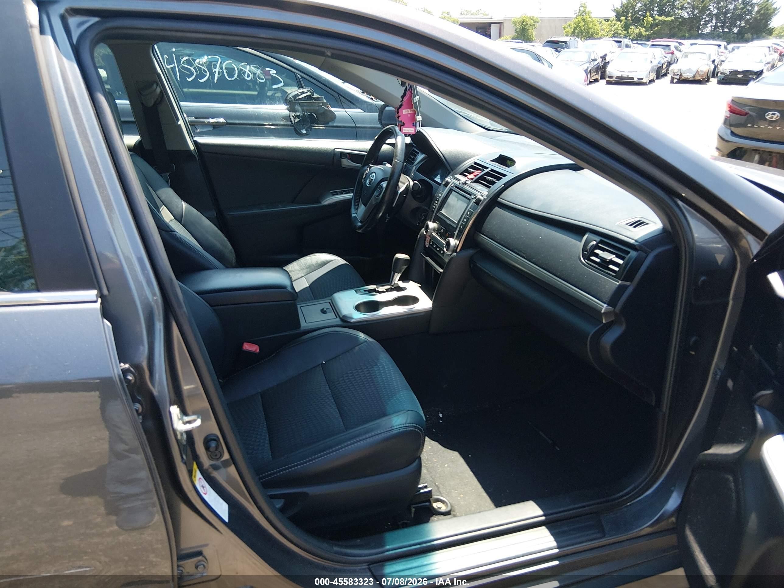 2014 Toyota Camry Se Gray vin: 4T1BF1FKXEU731861