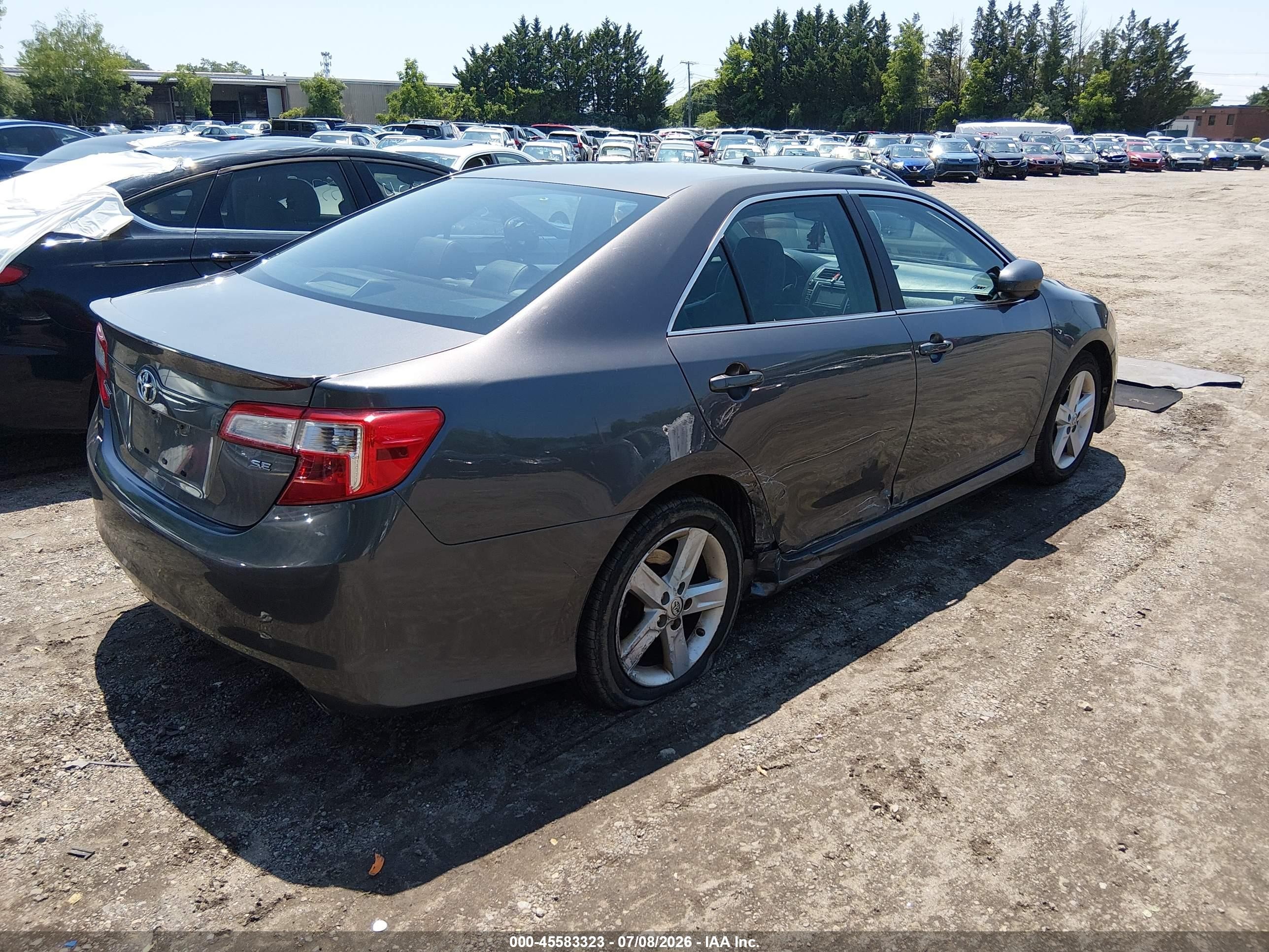 2014 Toyota Camry Se Gray vin: 4T1BF1FKXEU731861