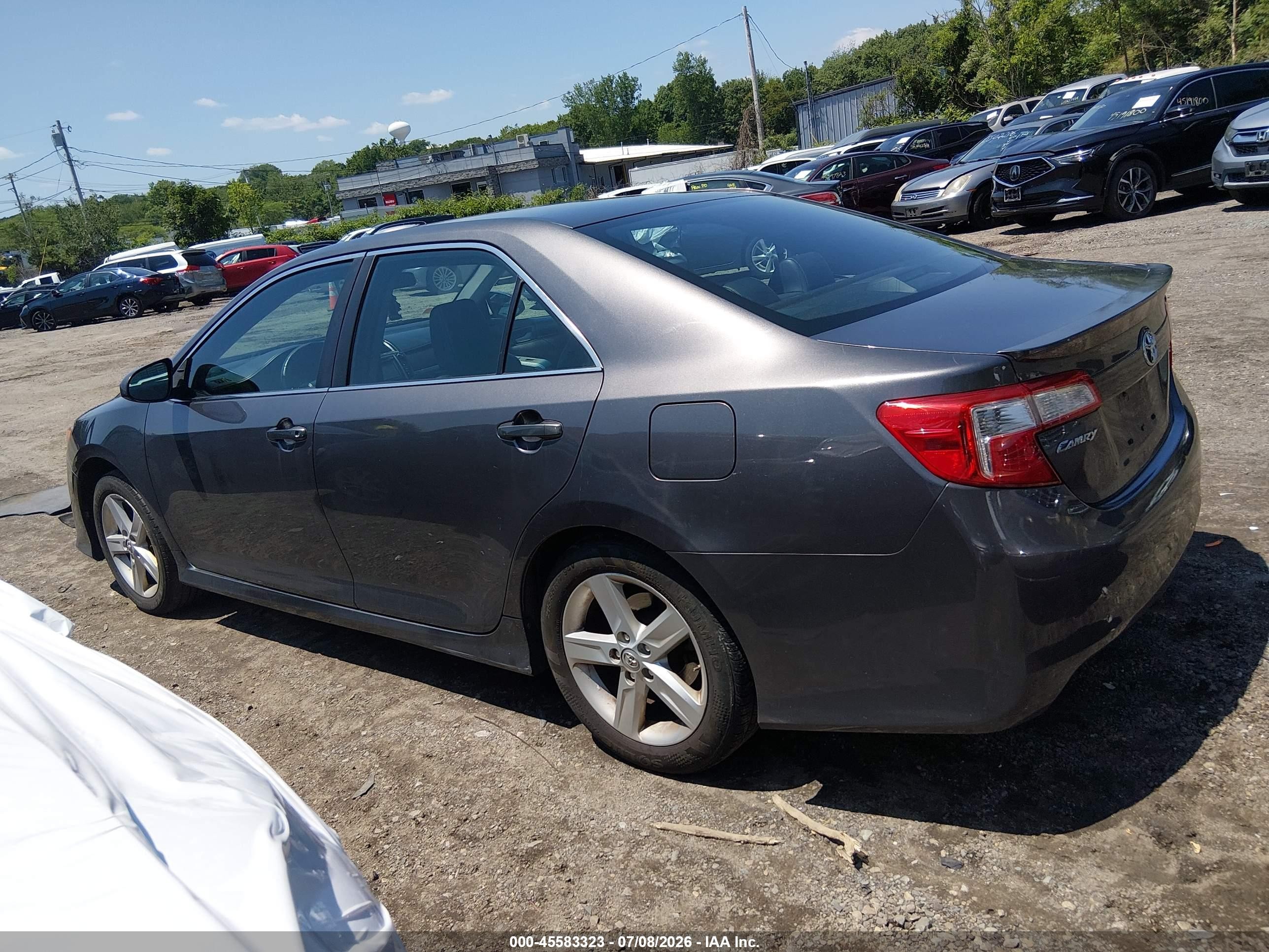 2014 Toyota Camry Se Gray vin: 4T1BF1FKXEU731861