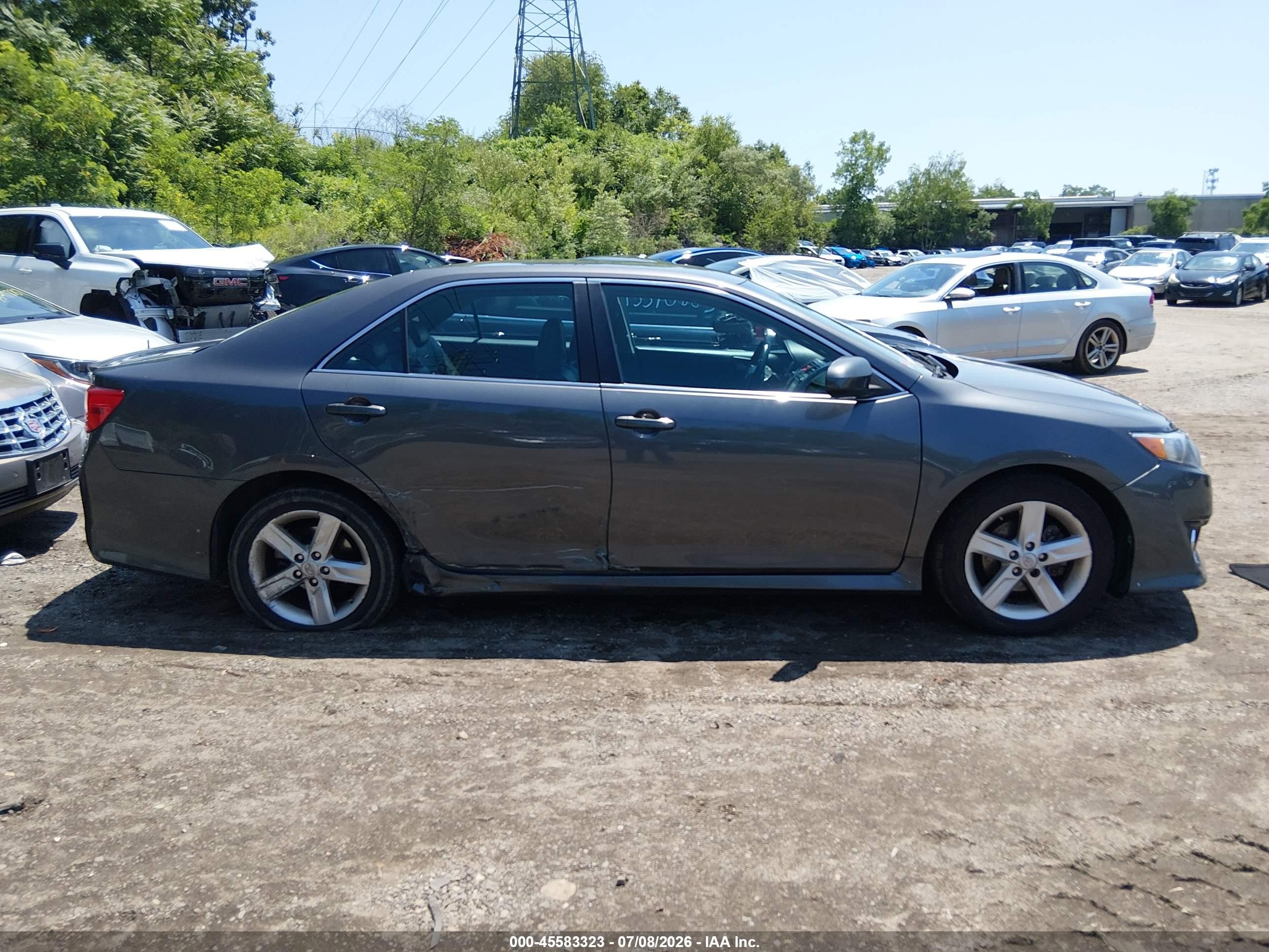 2014 Toyota Camry Se Gray vin: 4T1BF1FKXEU731861