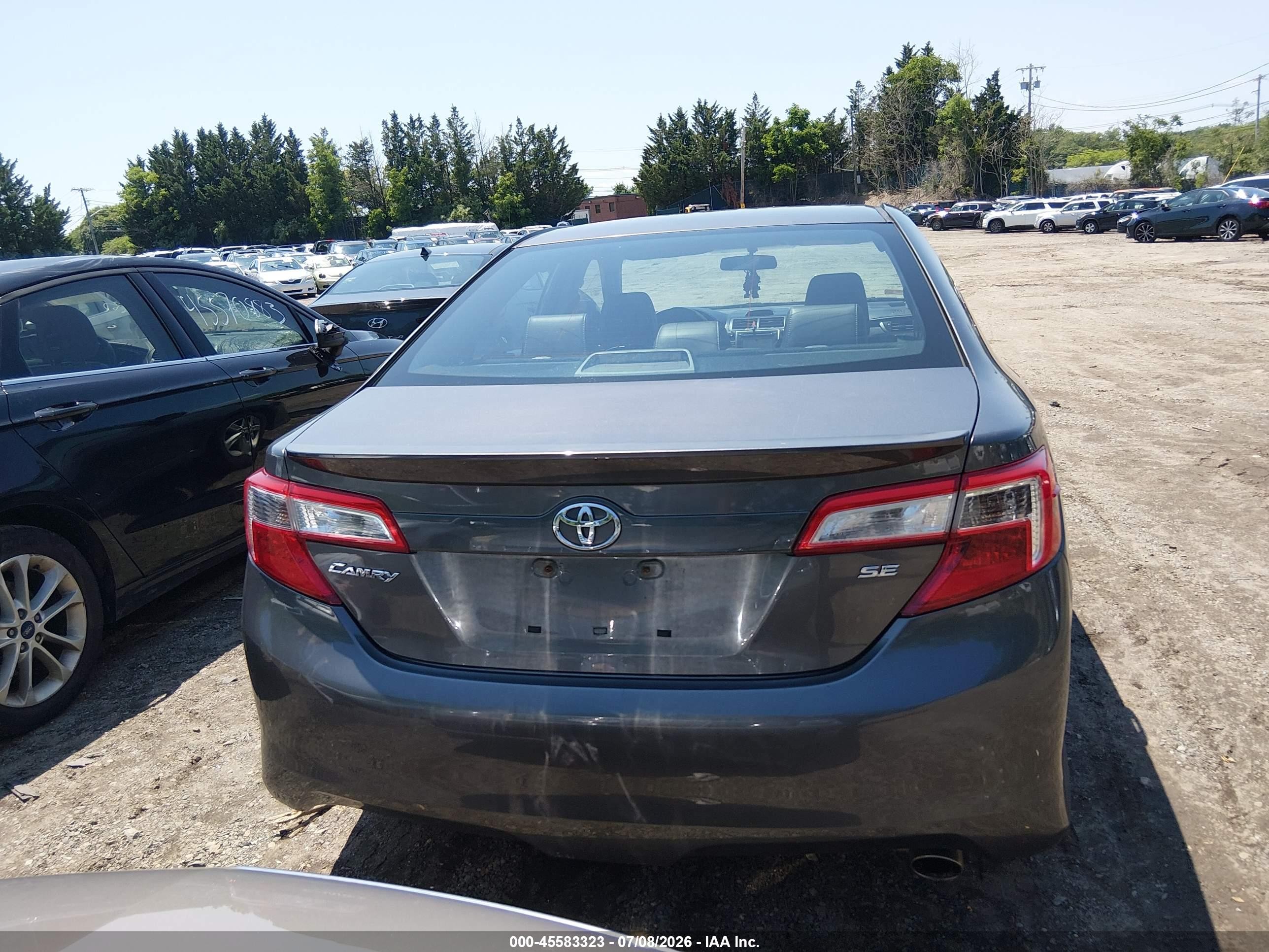 2014 Toyota Camry Se Gray vin: 4T1BF1FKXEU731861