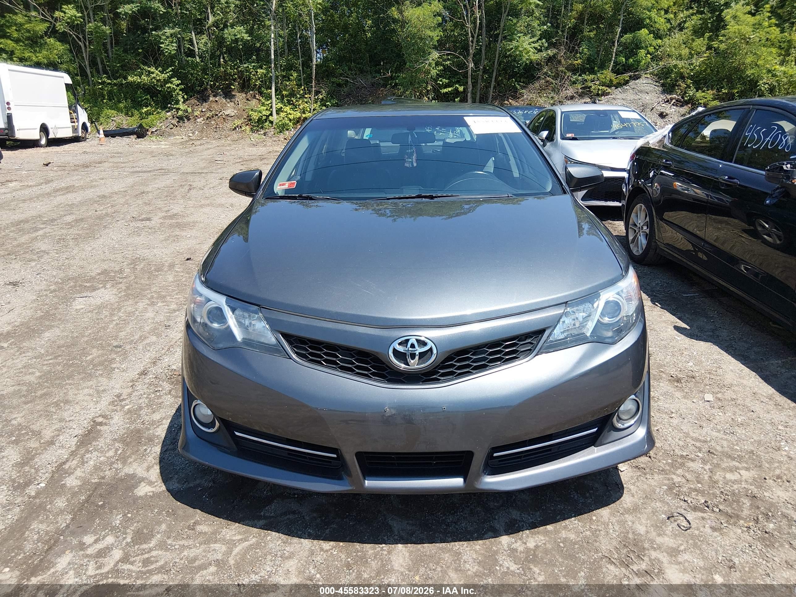 2014 Toyota Camry Se Gray vin: 4T1BF1FKXEU731861