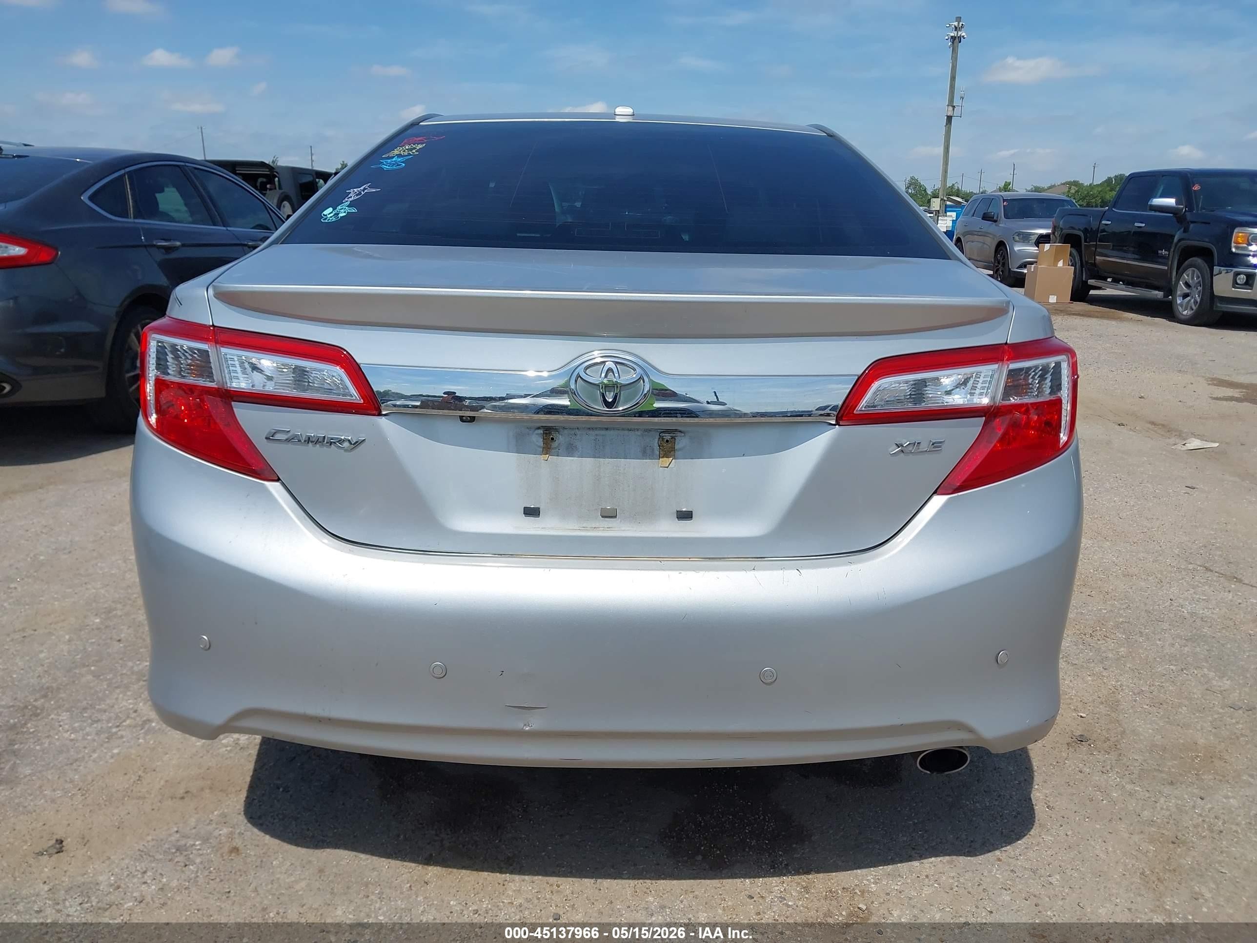 2014 Toyota Camry Xle Silver vin: 4T1BF1FKXEU742827