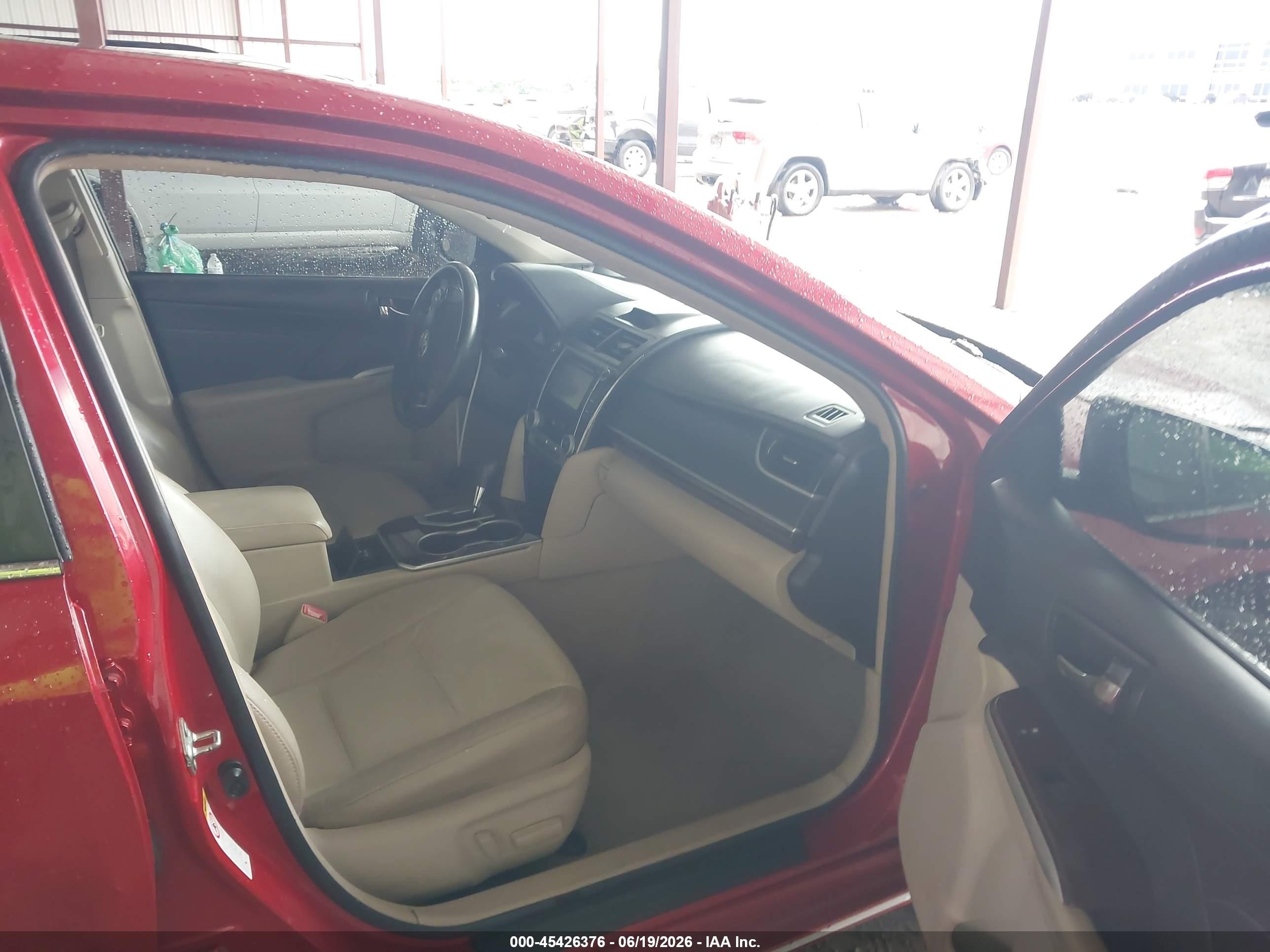 2014 Toyota Camry Xle Red vin: 4T1BF1FKXEU744660