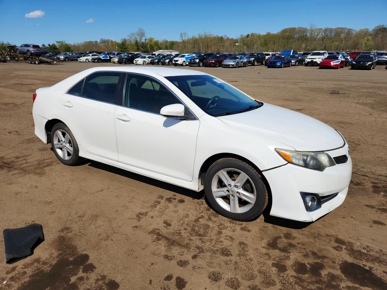 2014 Toyota Camry Se White vin: 4T1BF1FKXEU758008