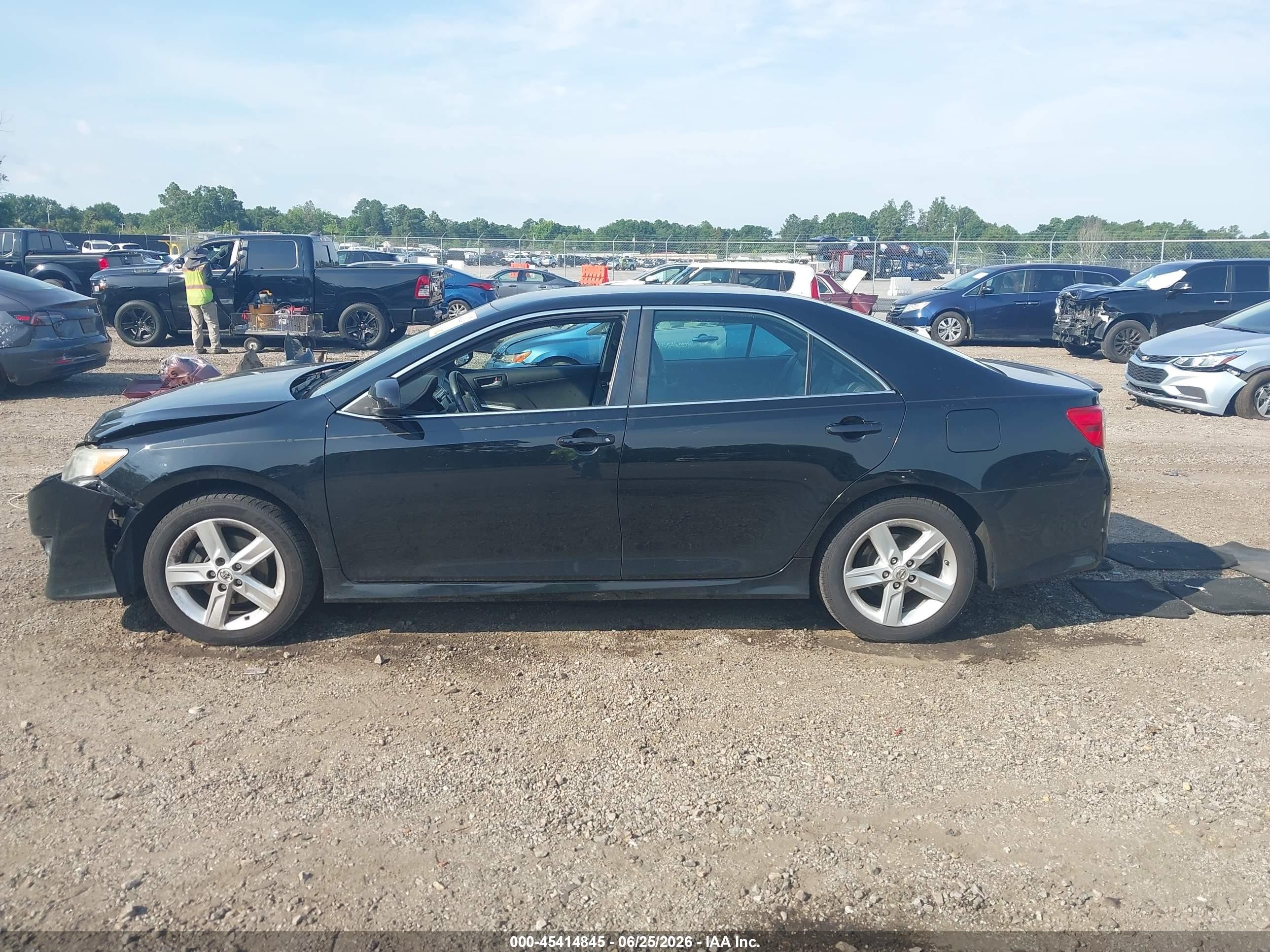 2014 Toyota Camry Se Black vin: 4T1BF1FKXEU760955