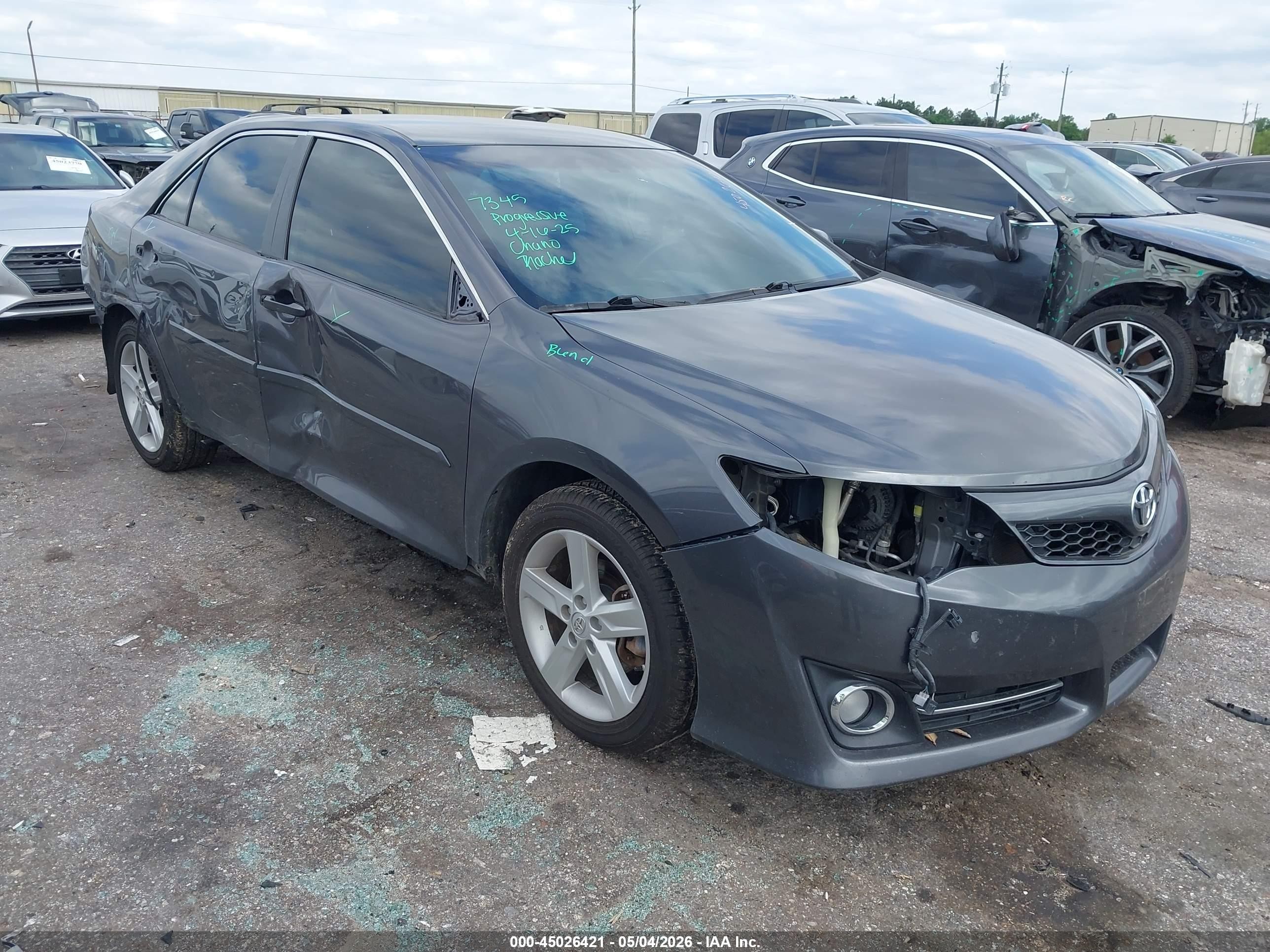 2014 Toyota Camry Se Gray vin: 4T1BF1FKXEU762950