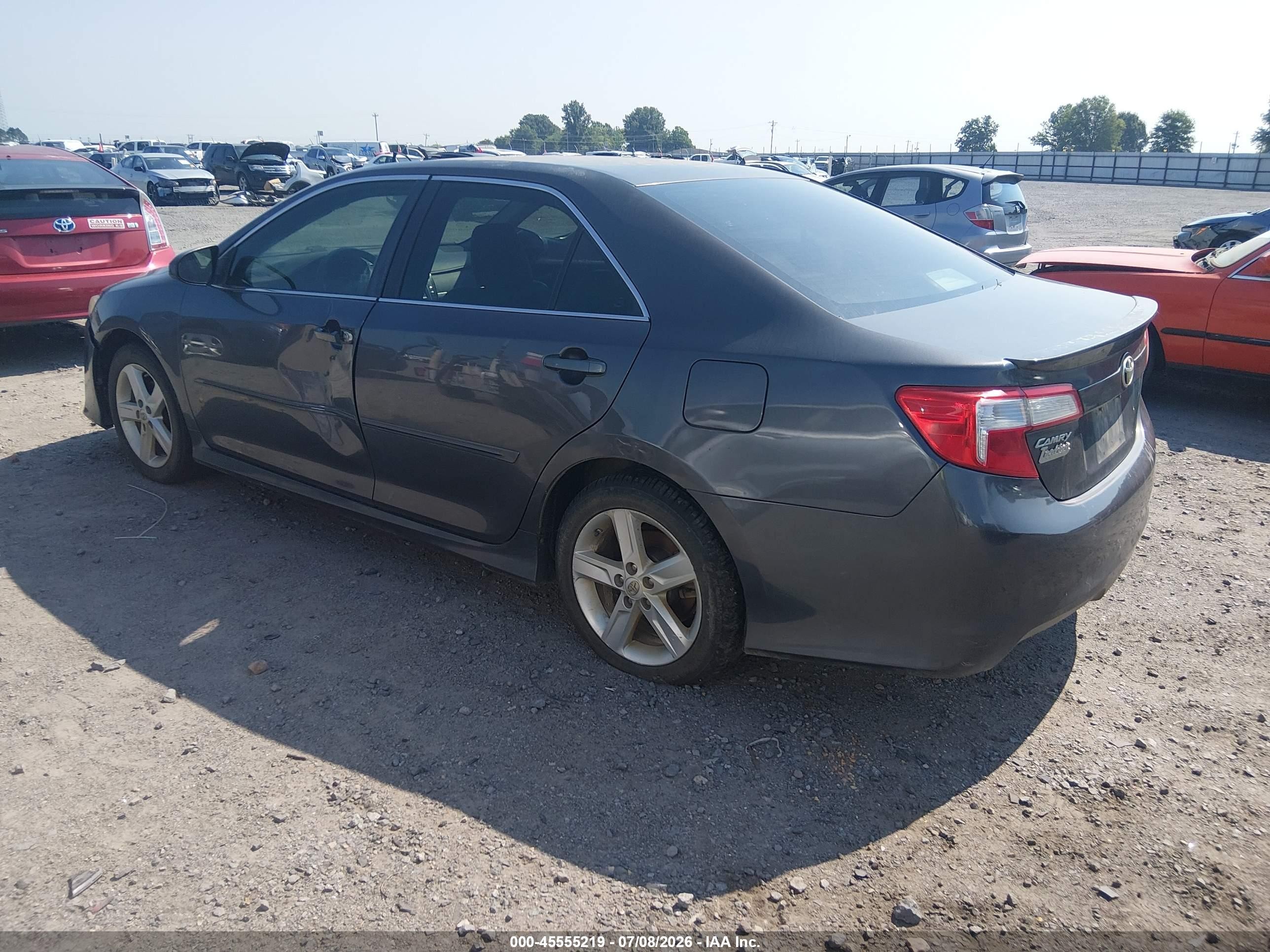 2014 Toyota Camry Se Gray vin: 4T1BF1FKXEU765167