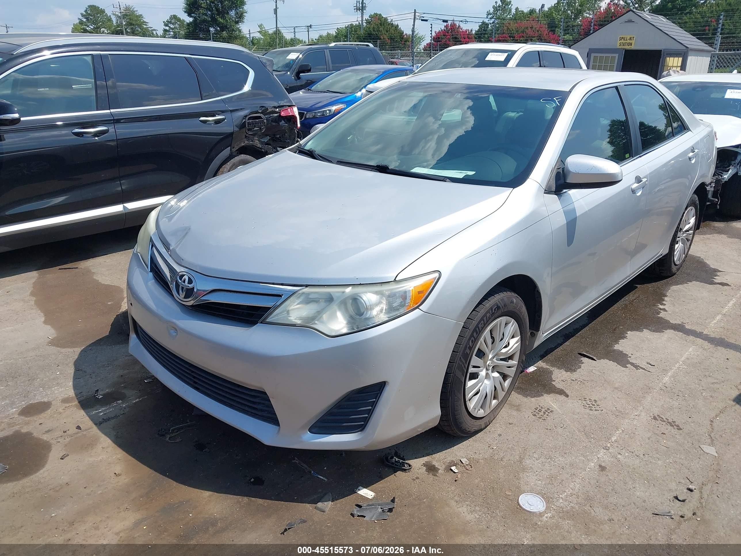 2014 Toyota Camry Le Gray vin: 4T1BF1FKXEU779229