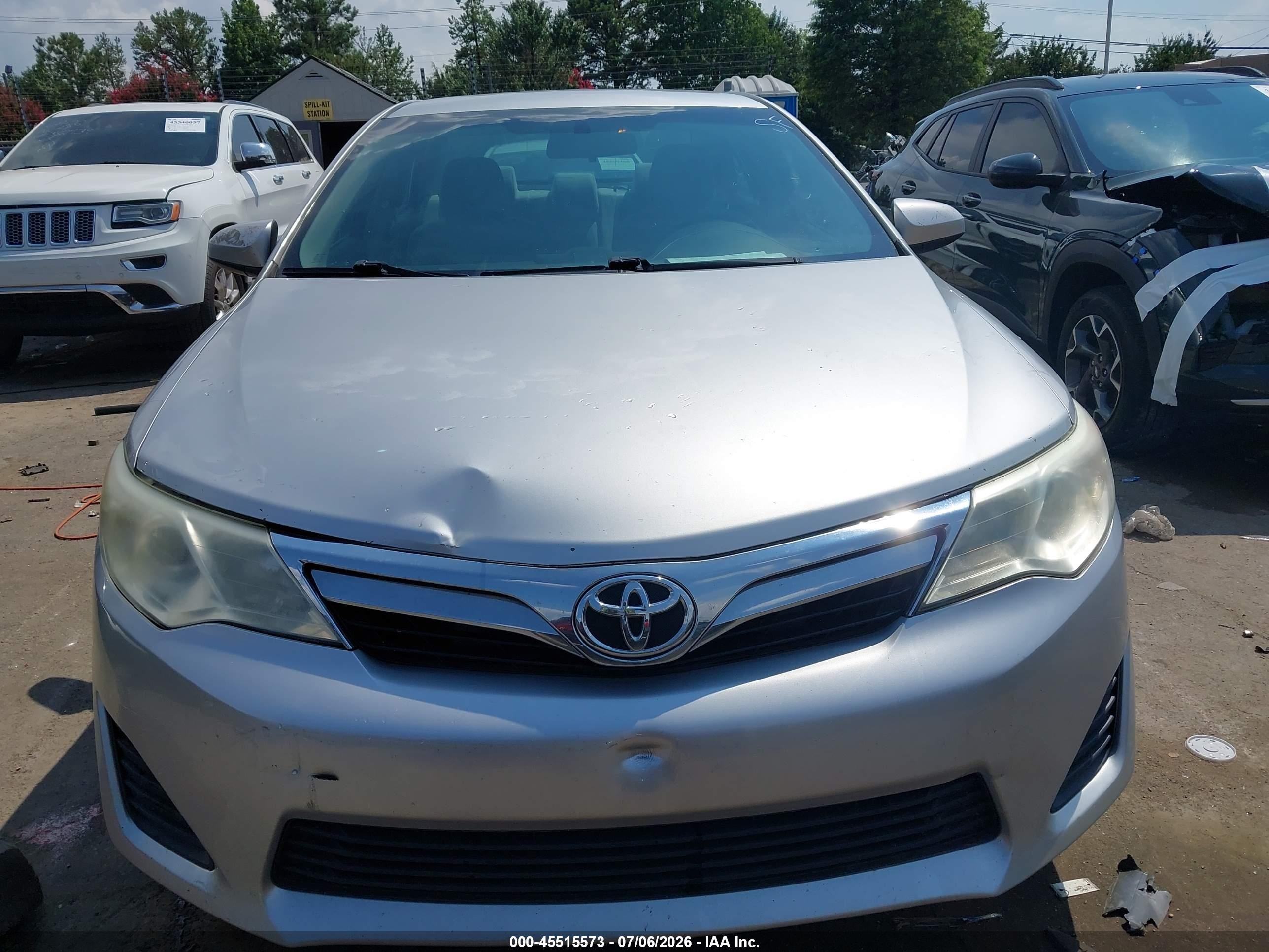 2014 Toyota Camry Le Gray vin: 4T1BF1FKXEU779229