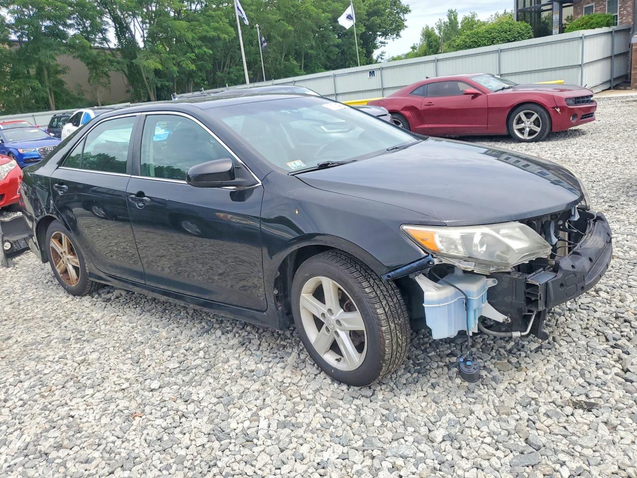 2014 Toyota Camry Se Черный vin: 4T1BF1FKXEU784141