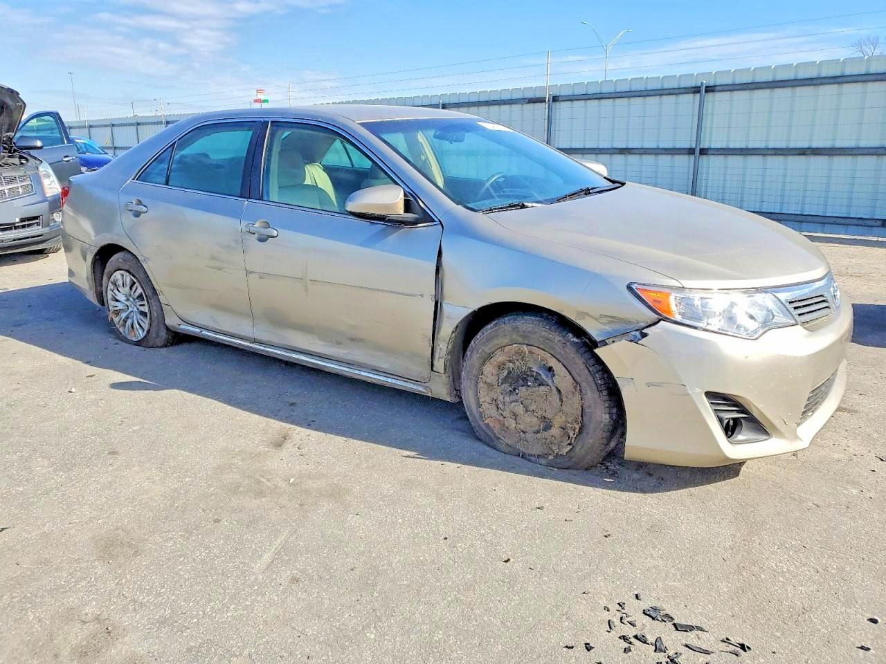 2014 Toyota Camry L Beige vin: 4T1BF1FKXEU791512