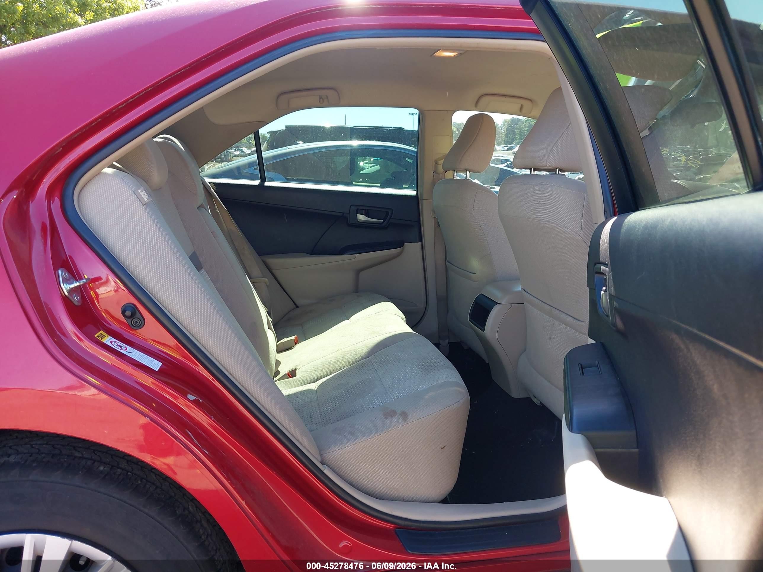 2014 Toyota Camry Le Red vin: 4T1BF1FKXEU797133