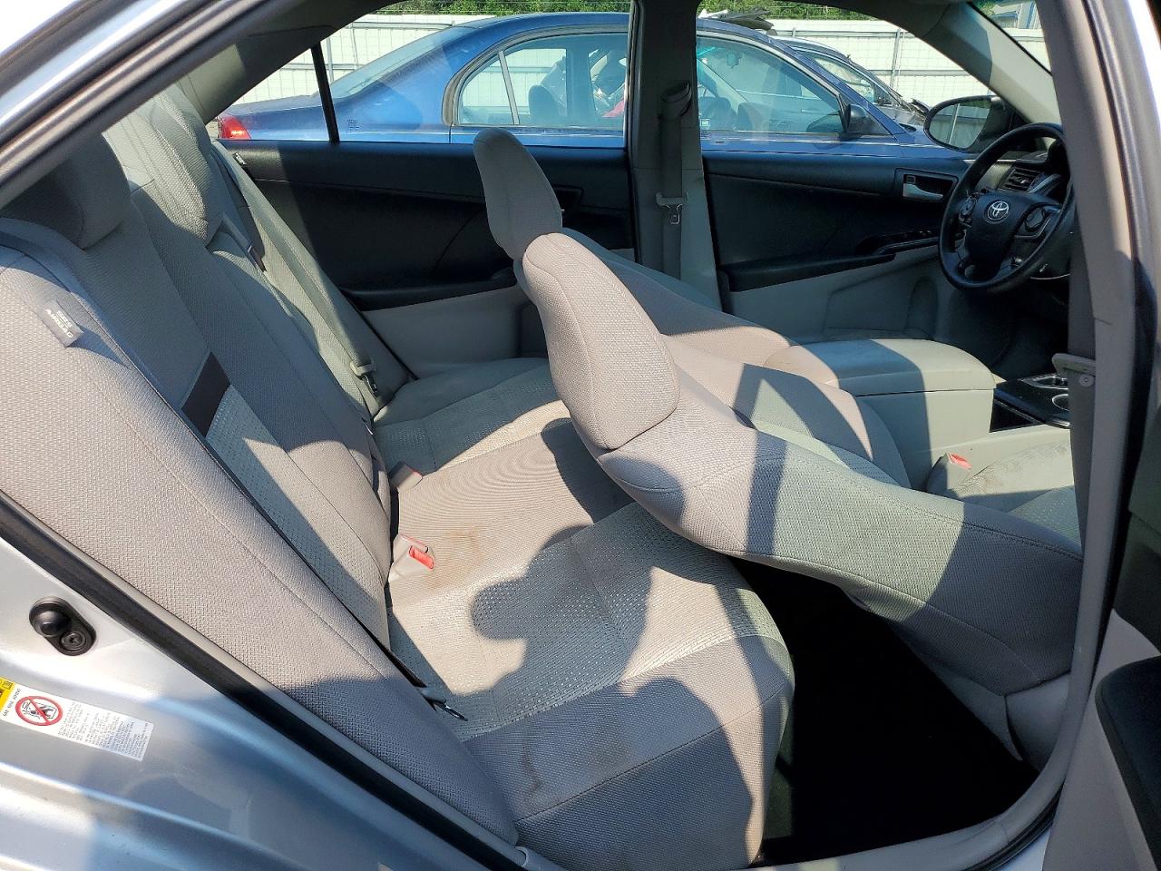 2014 Toyota Camry L Silver vin: 4T1BF1FKXEU805554