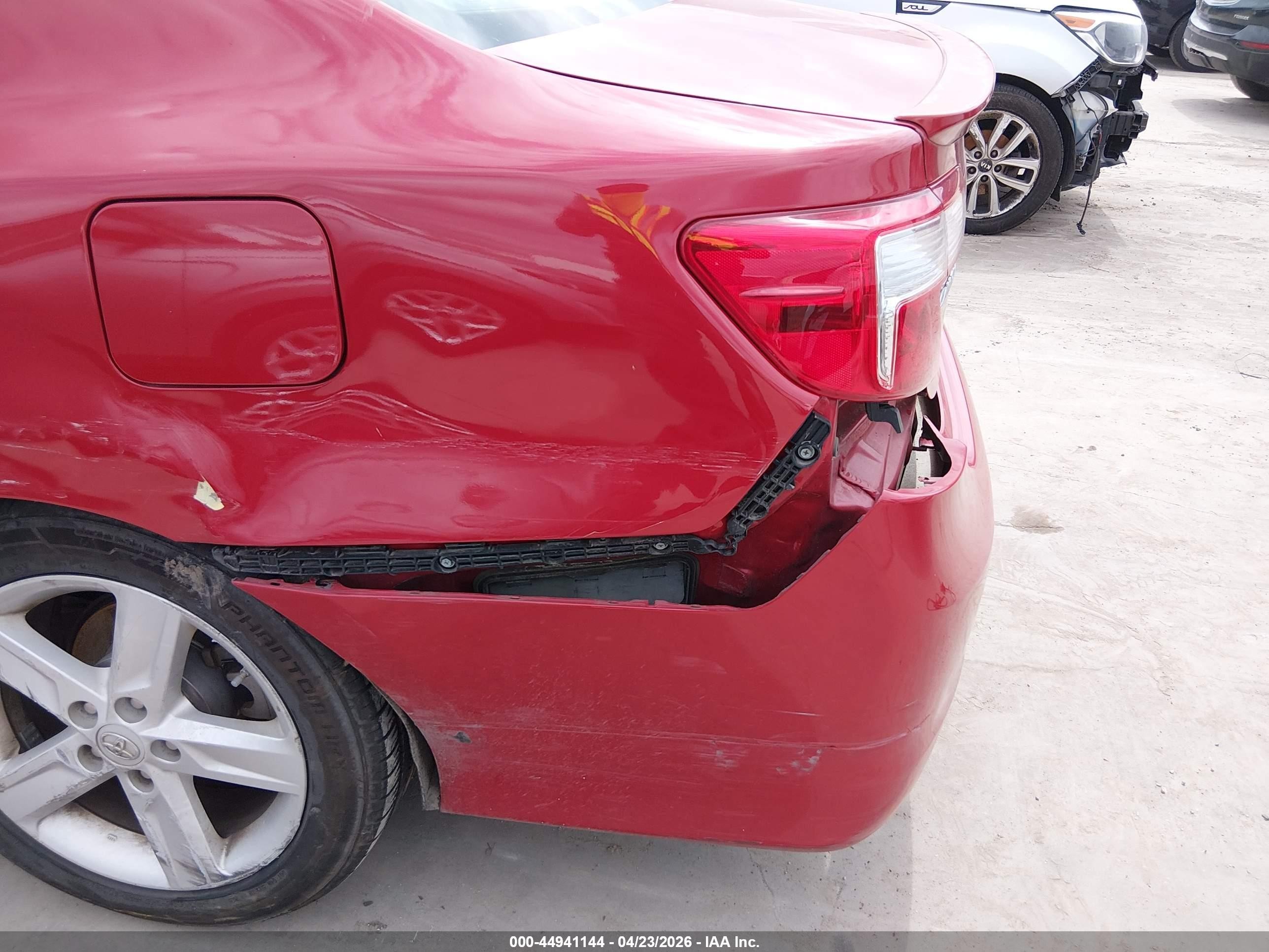 2014 Toyota Camry Se Red vin: 4T1BF1FKXEU807479