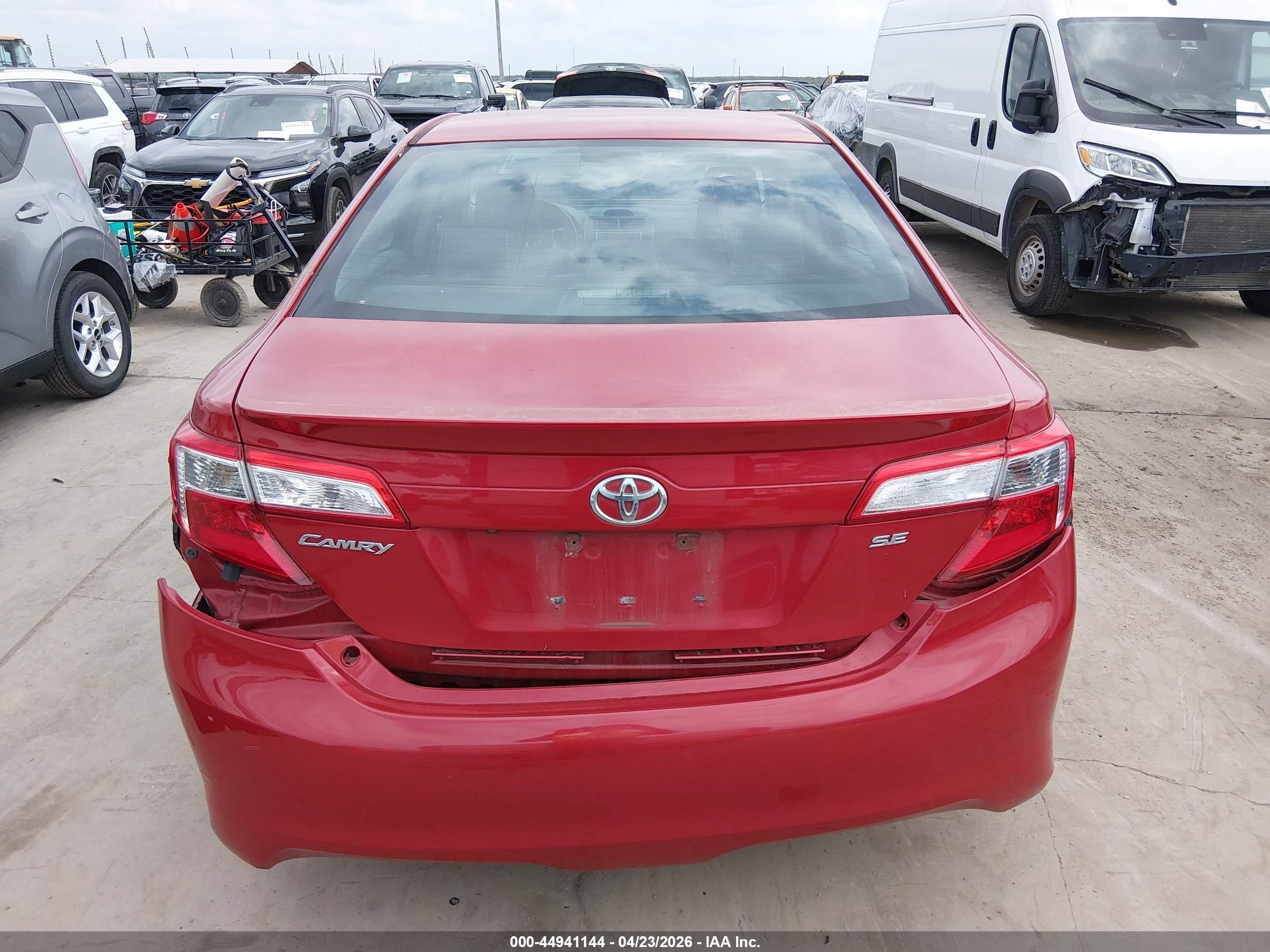 2014 Toyota Camry Se Red vin: 4T1BF1FKXEU807479