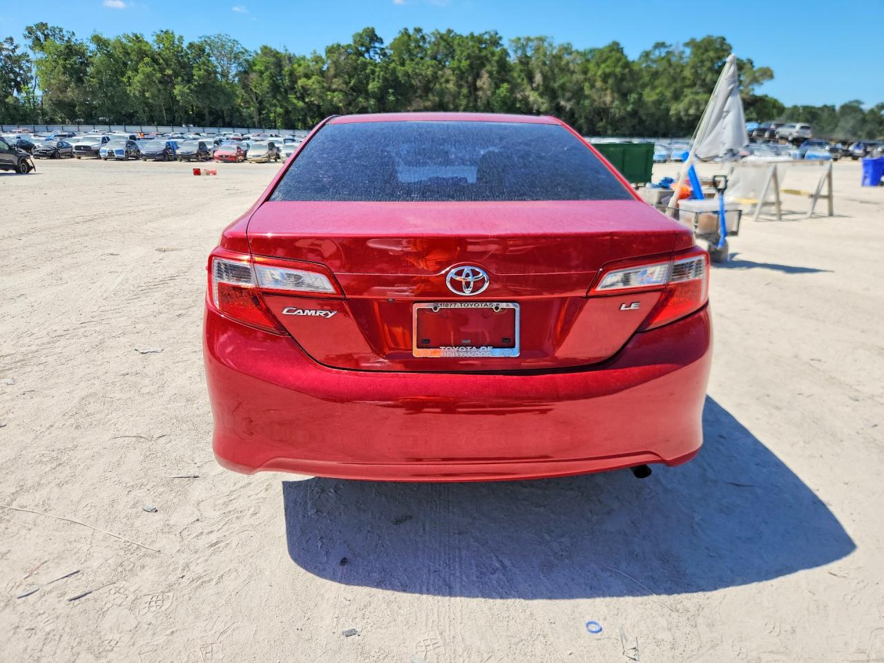 2014 Toyota Camry Le Red vin: 4T1BF1FKXEU816148