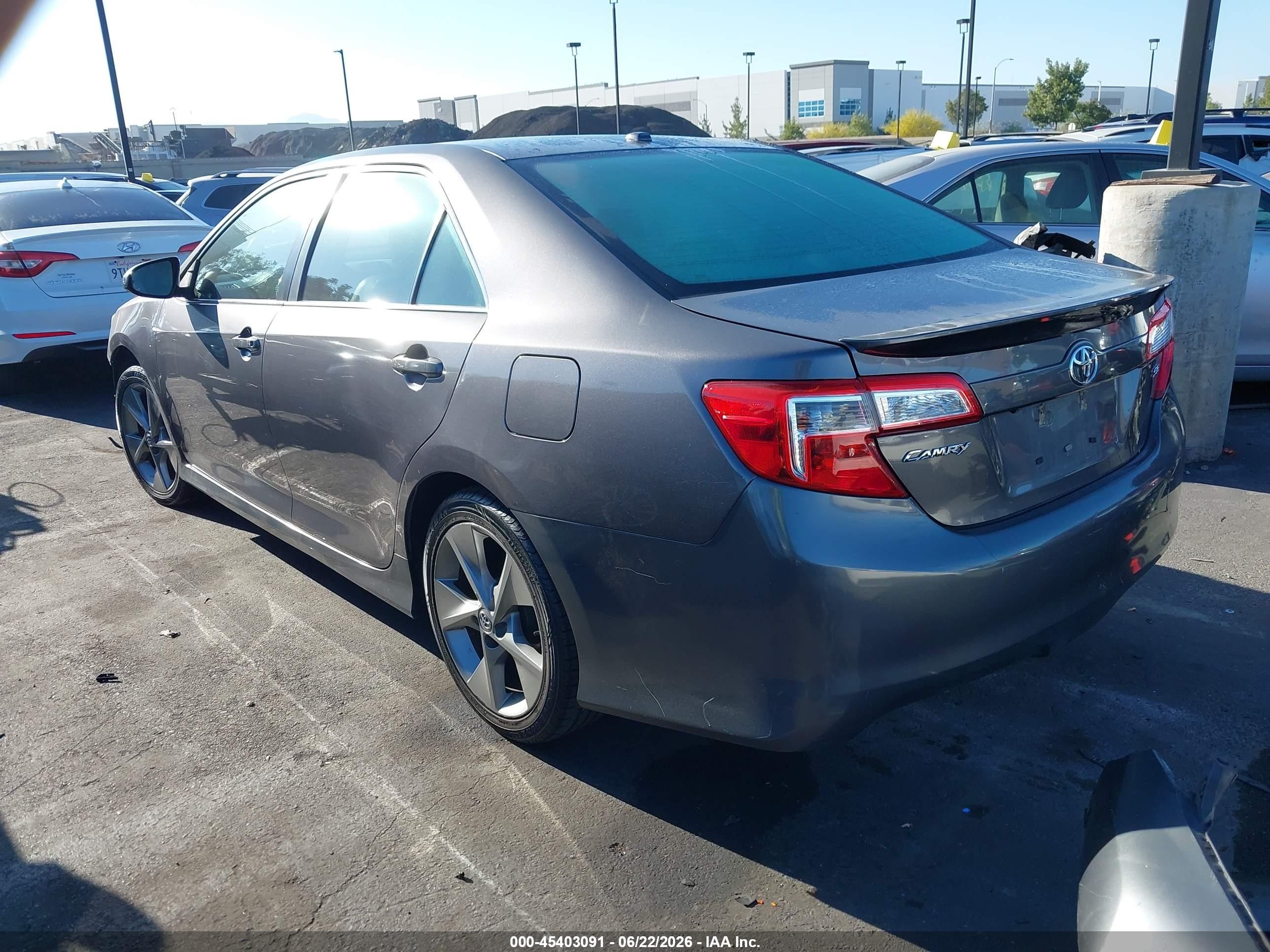 2014 Toyota Camry Se Sport Gray vin: 4T1BF1FKXEU820801