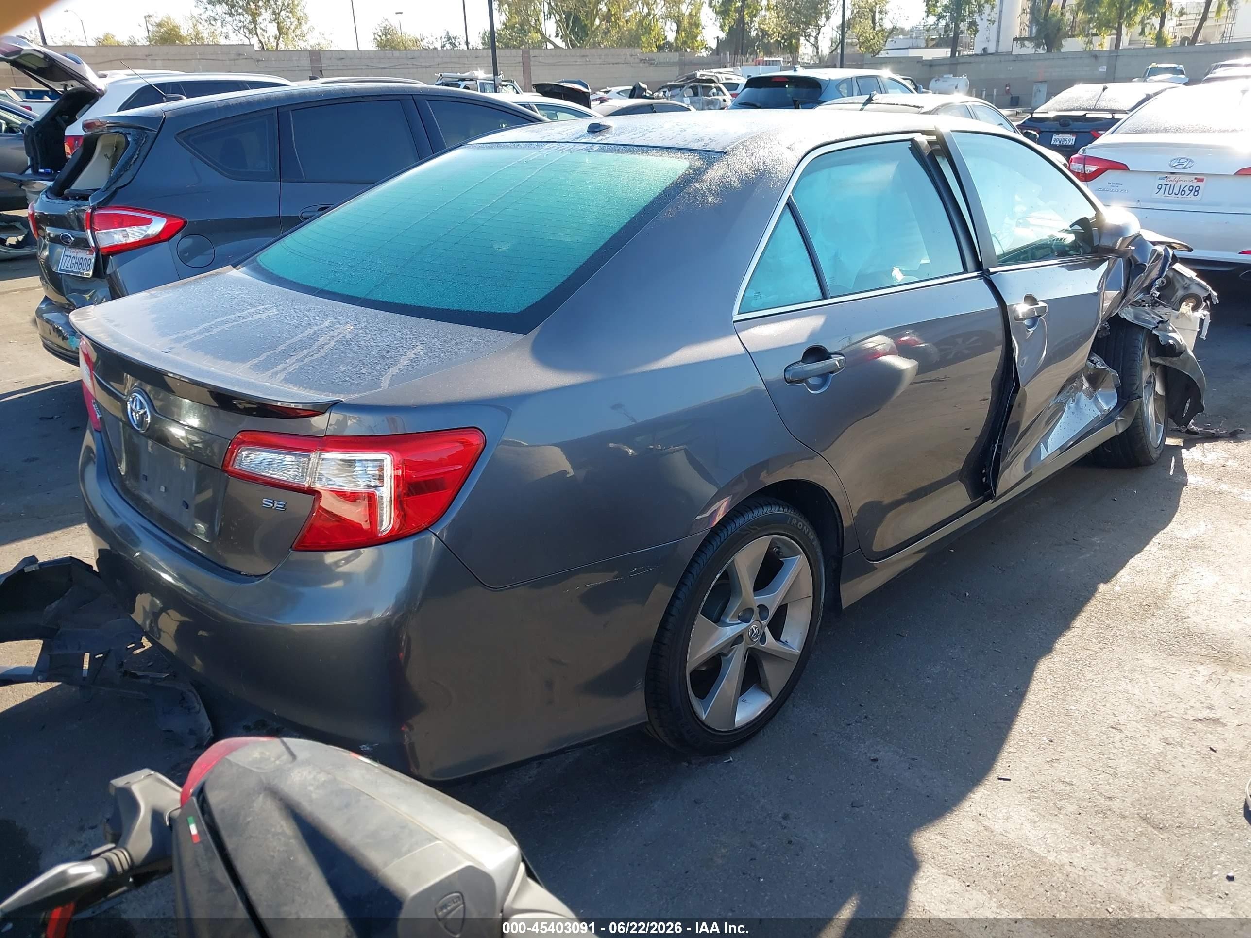 2014 Toyota Camry Se Sport Gray vin: 4T1BF1FKXEU820801