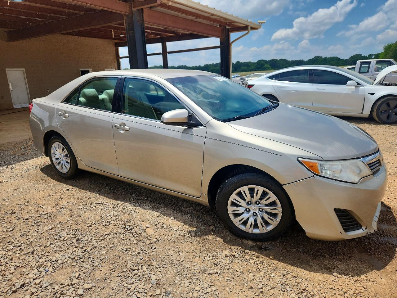 2014 Toyota Camry L Tan vin: 4T1BF1FKXEU826212