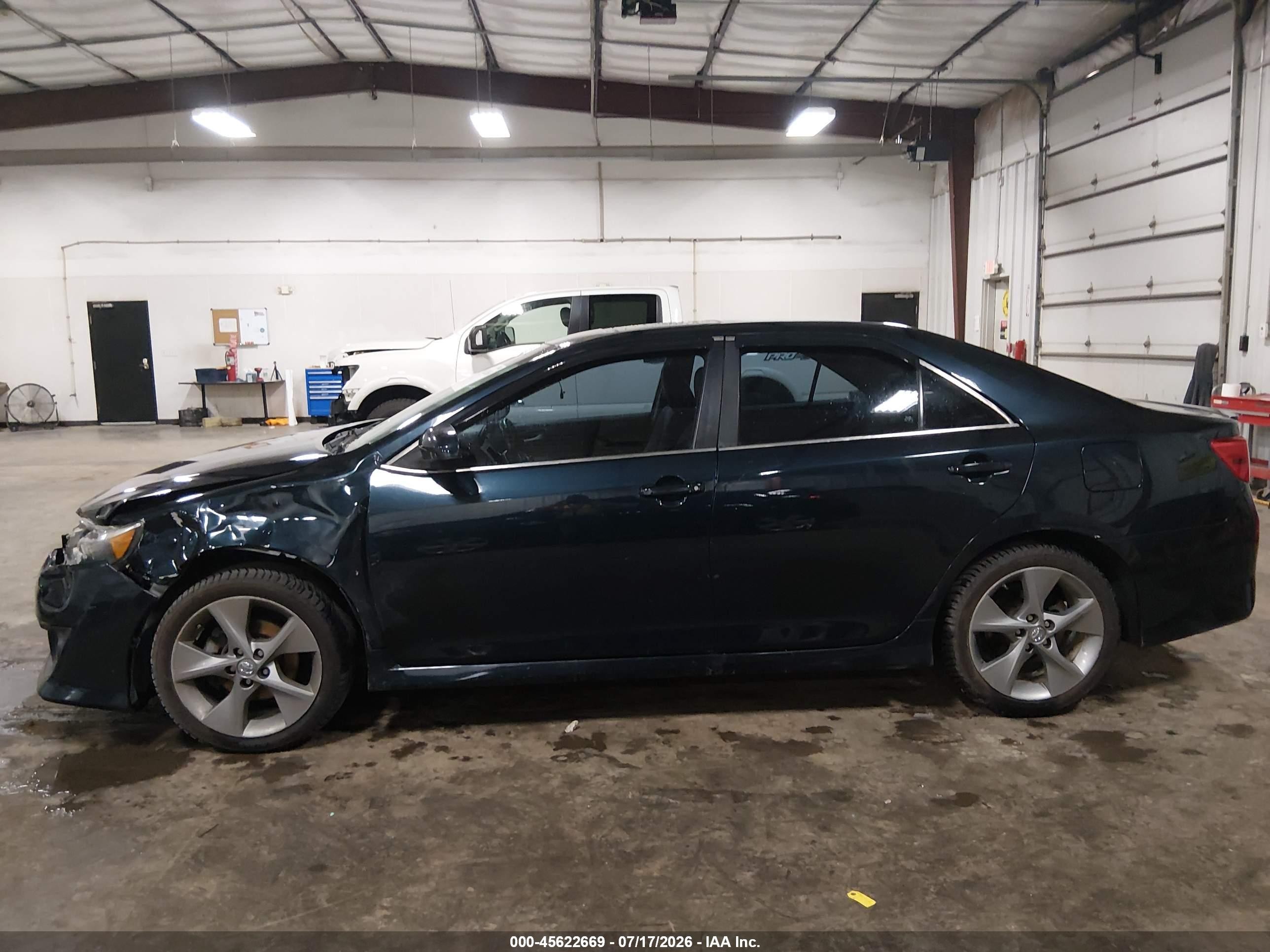 2014 Toyota Camry Se Sport Dark Blue vin: 4T1BF1FKXEU833550