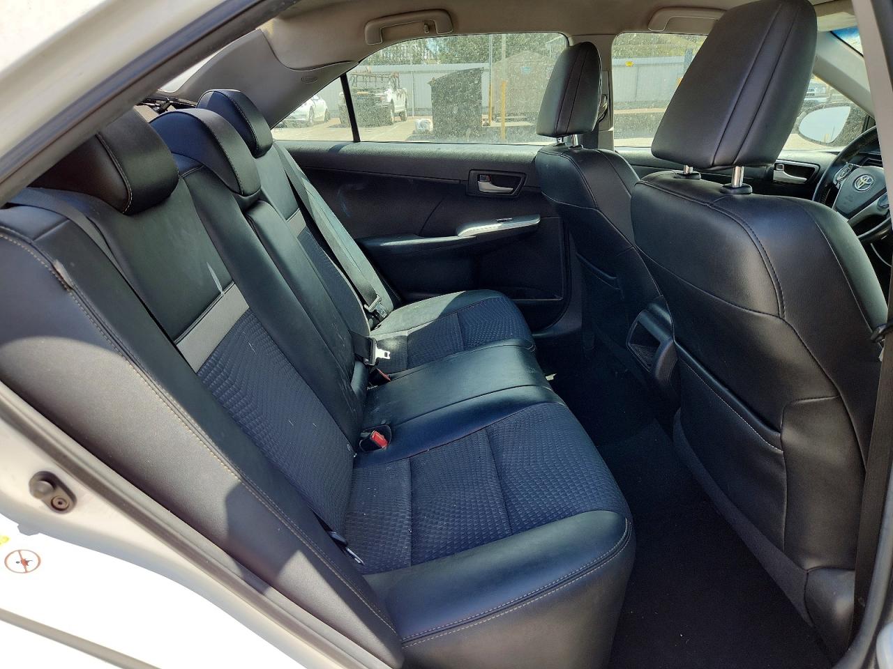 2014 Toyota Camry Se White vin: 4T1BF1FKXEU853037