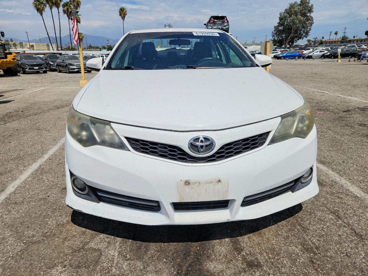 2014 Toyota Camry Se White vin: 4T1BF1FKXEU853037