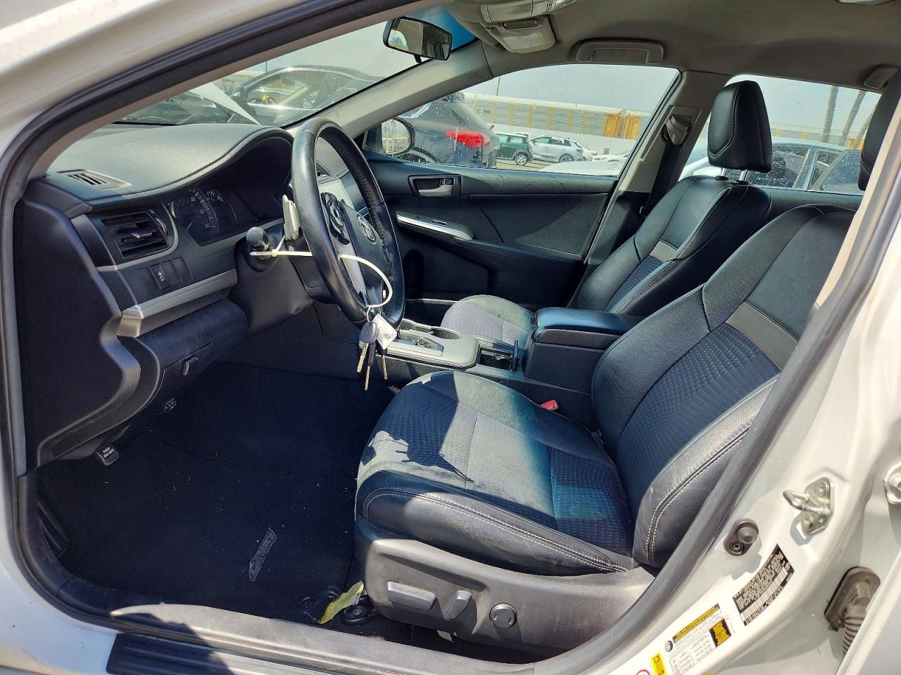 2014 Toyota Camry Se White vin: 4T1BF1FKXEU853037