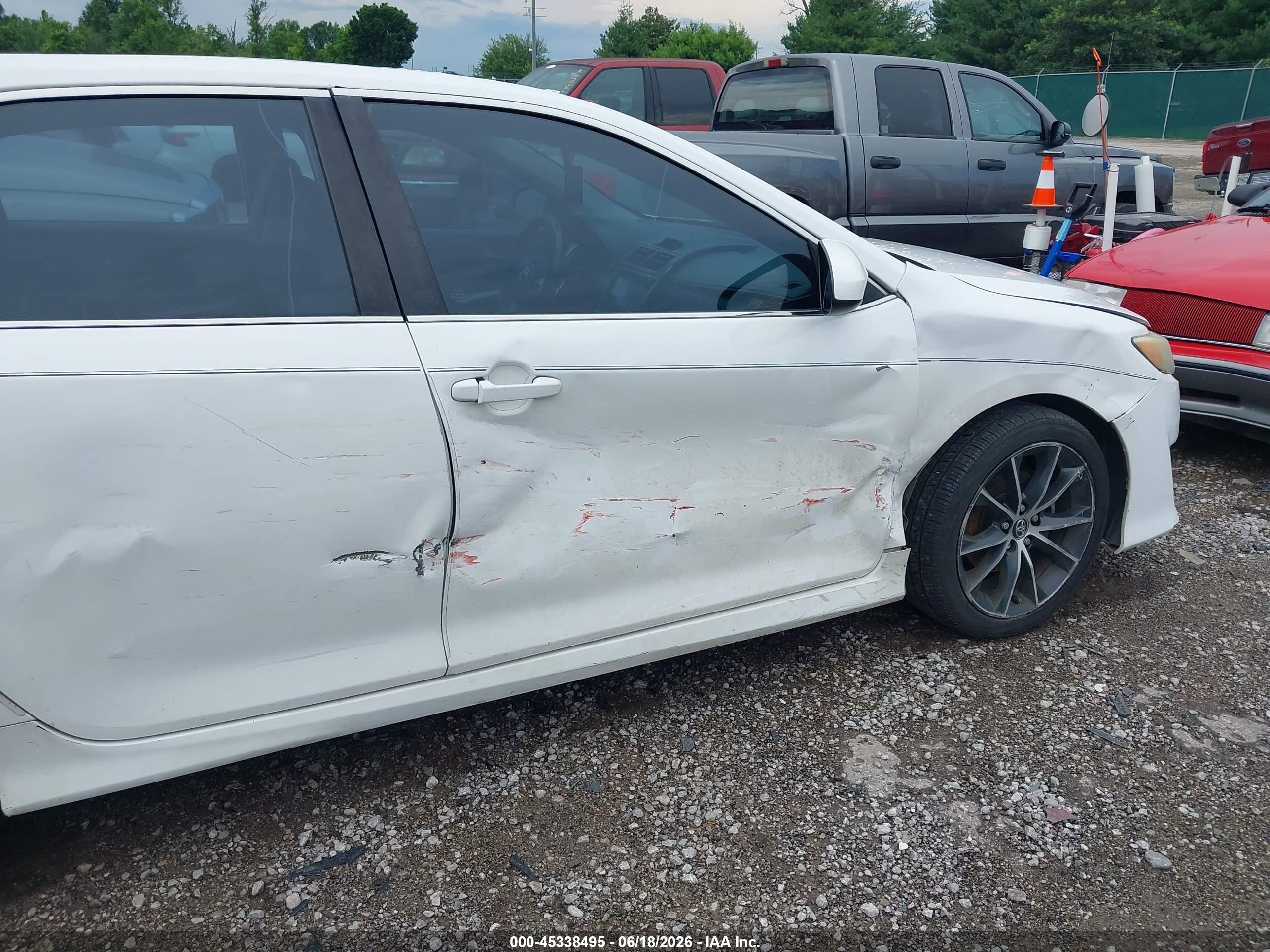 2014 Toyota Camry Se White vin: 4T1BF1FKXEU853622