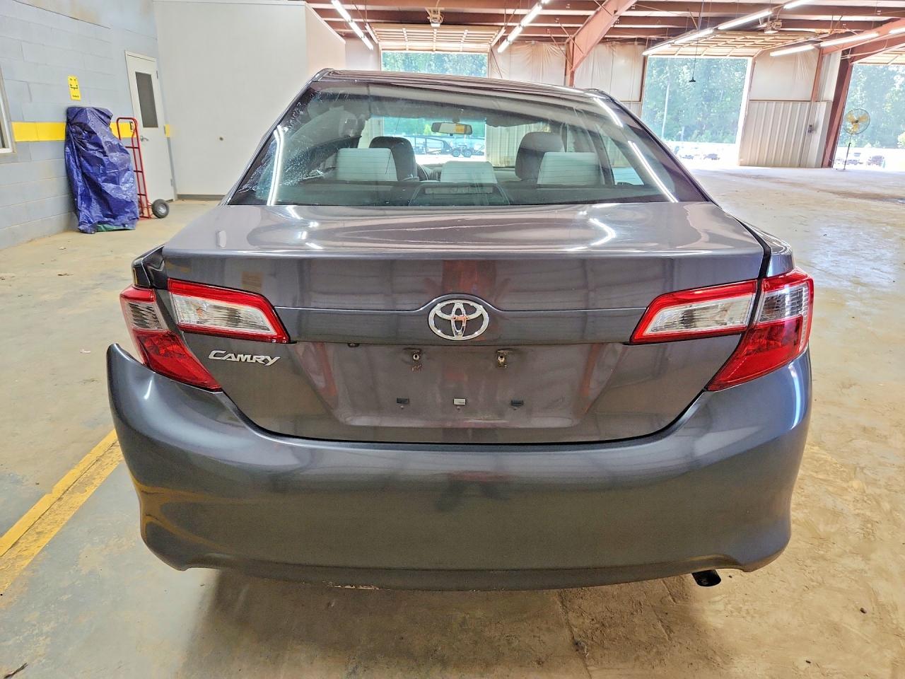 2014 Toyota Camry L Gray vin: 4T1BF1FKXEU862935