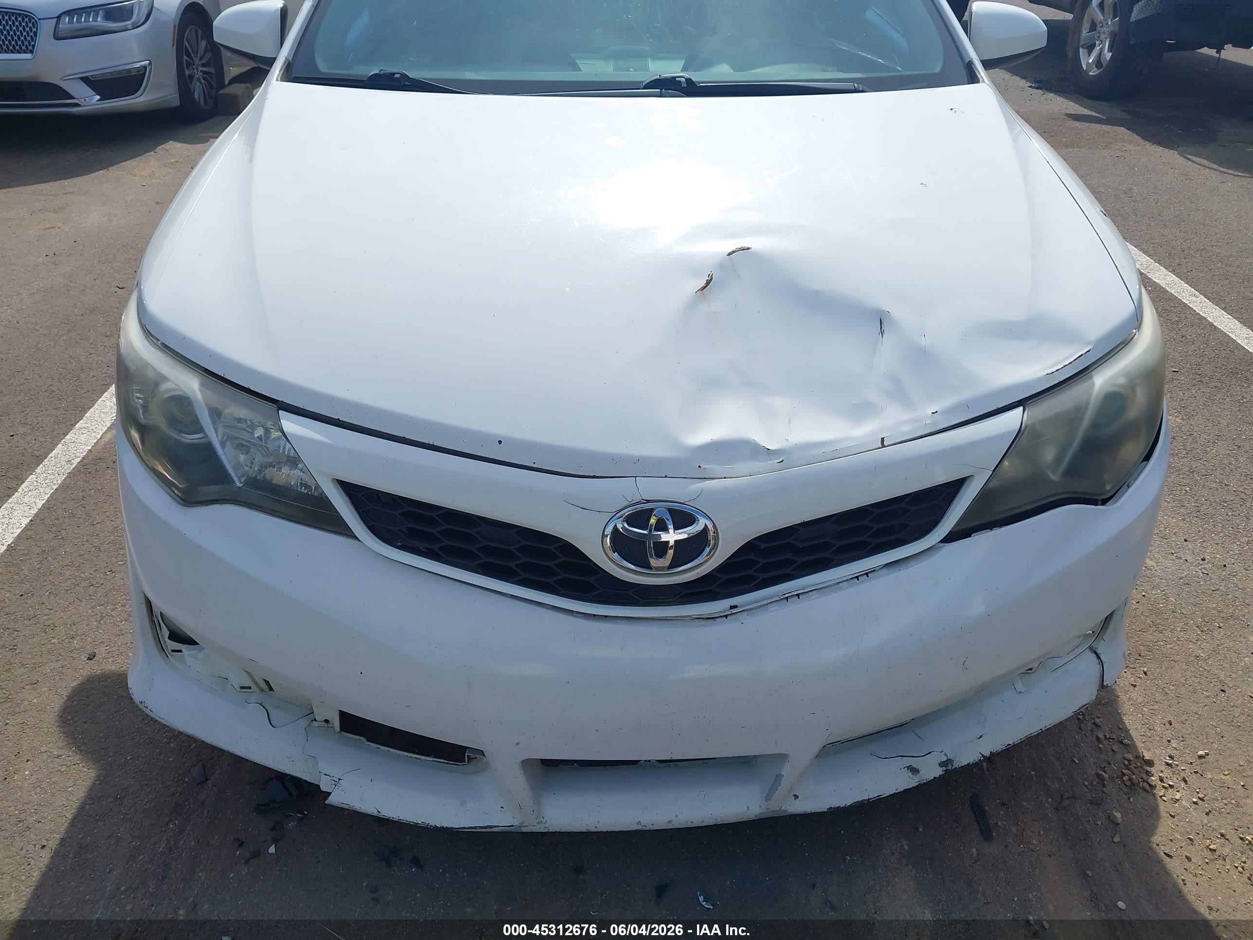 2014 Toyota Camry Se Белый vin: 4T1BF1FKXEU865608