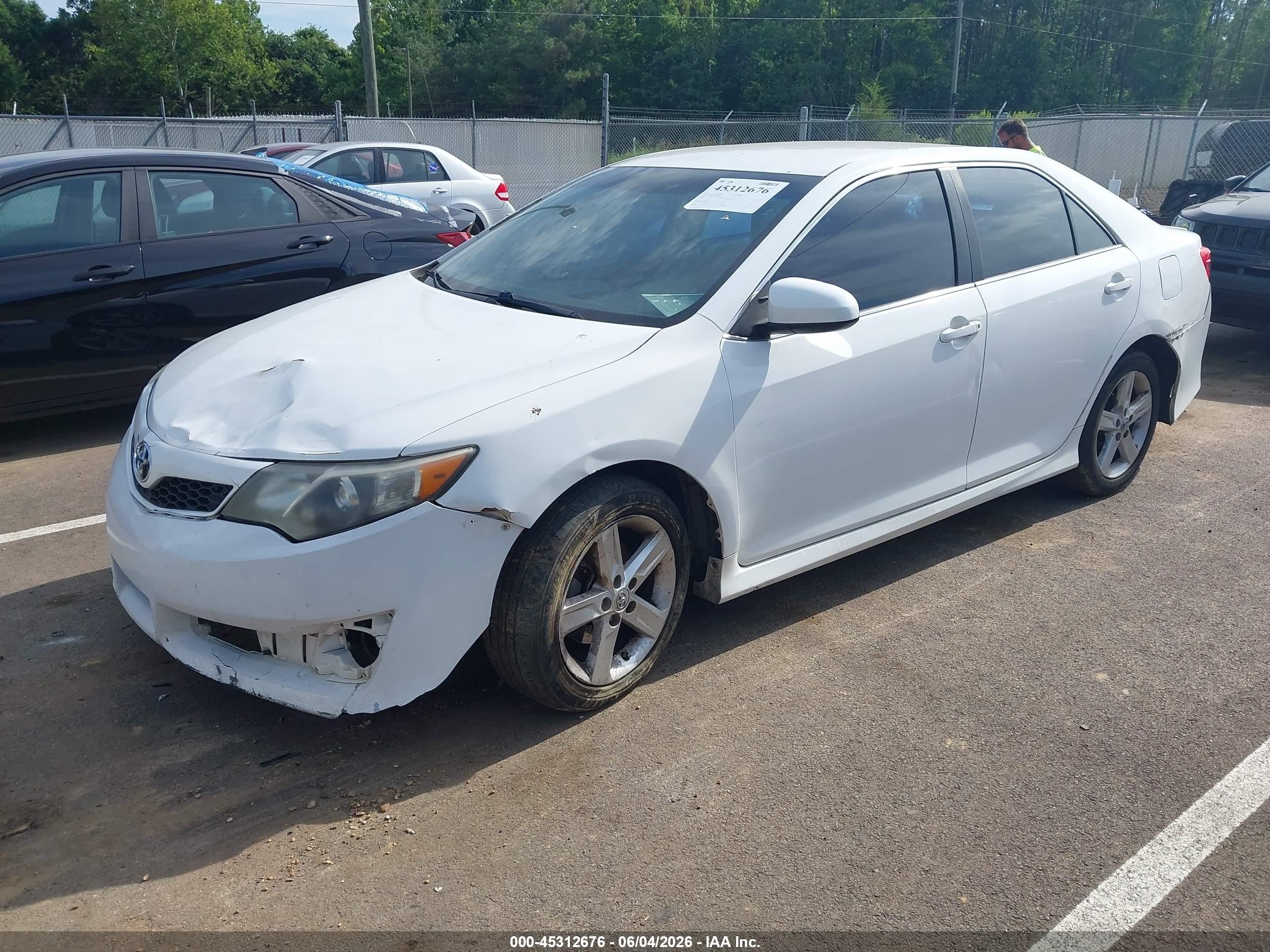 2014 Toyota Camry Se Белый vin: 4T1BF1FKXEU865608