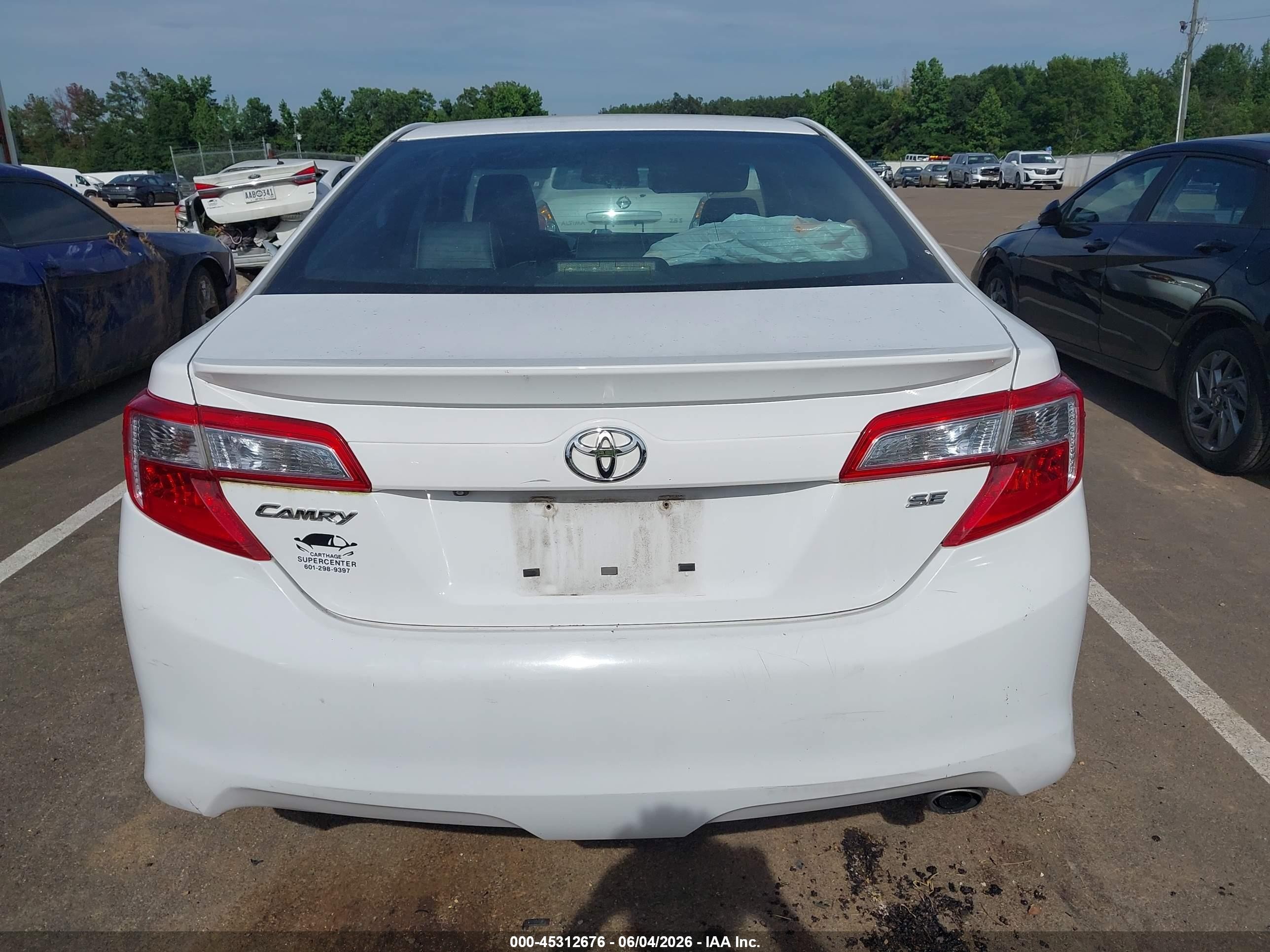 2014 Toyota Camry Se Белый vin: 4T1BF1FKXEU865608