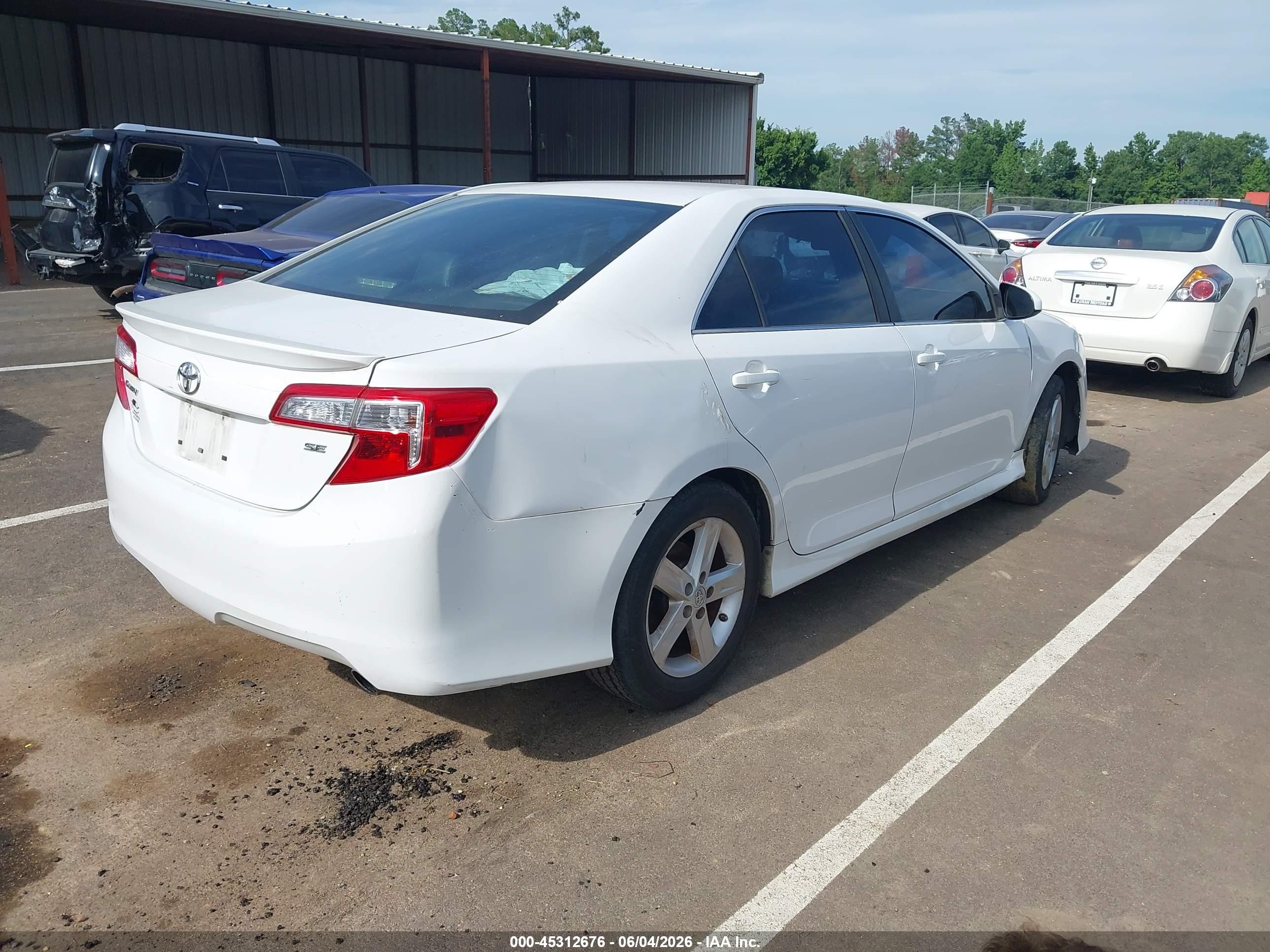 2014 Toyota Camry Se Белый vin: 4T1BF1FKXEU865608