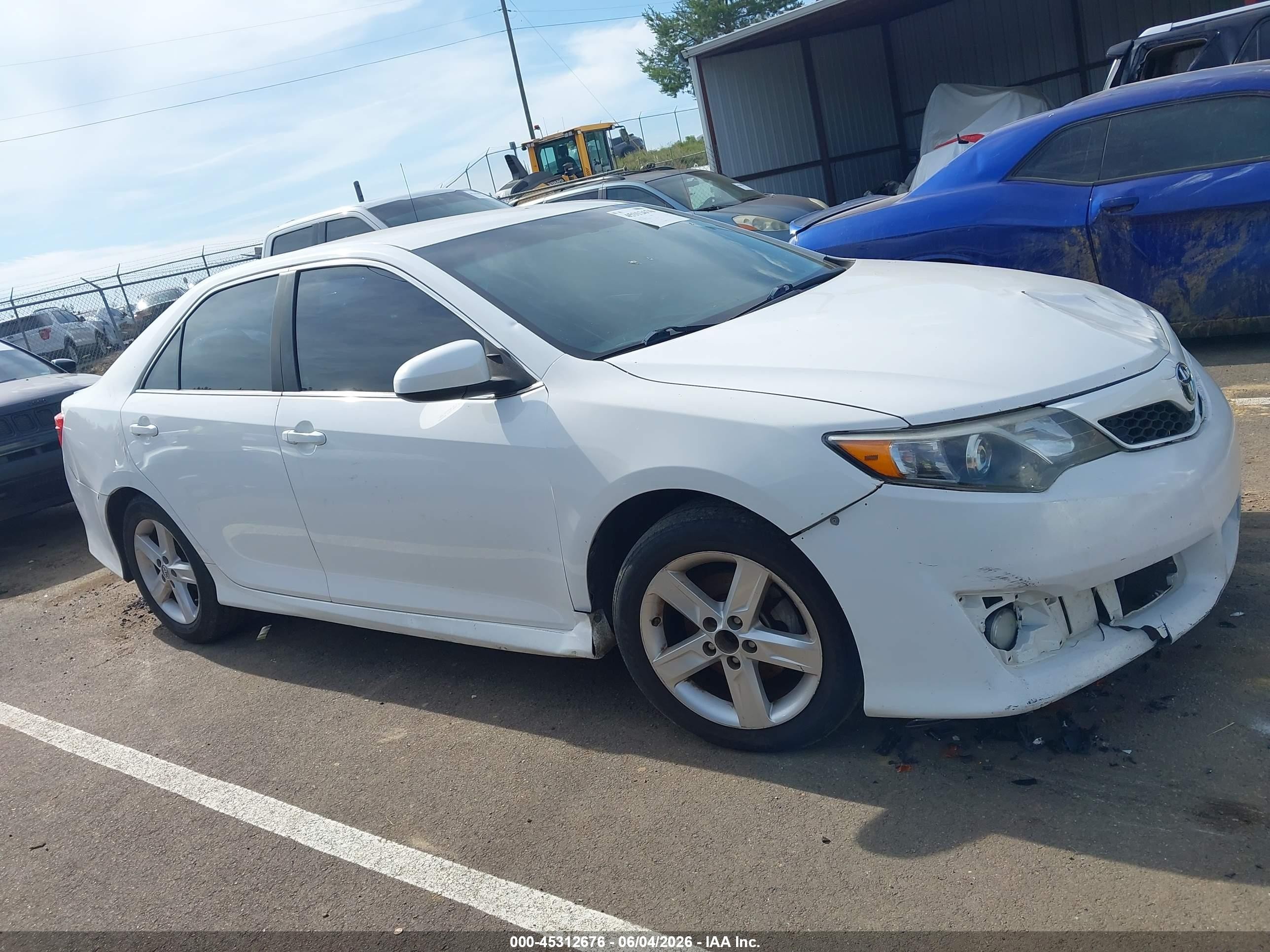 2014 Toyota Camry Se Белый vin: 4T1BF1FKXEU865608
