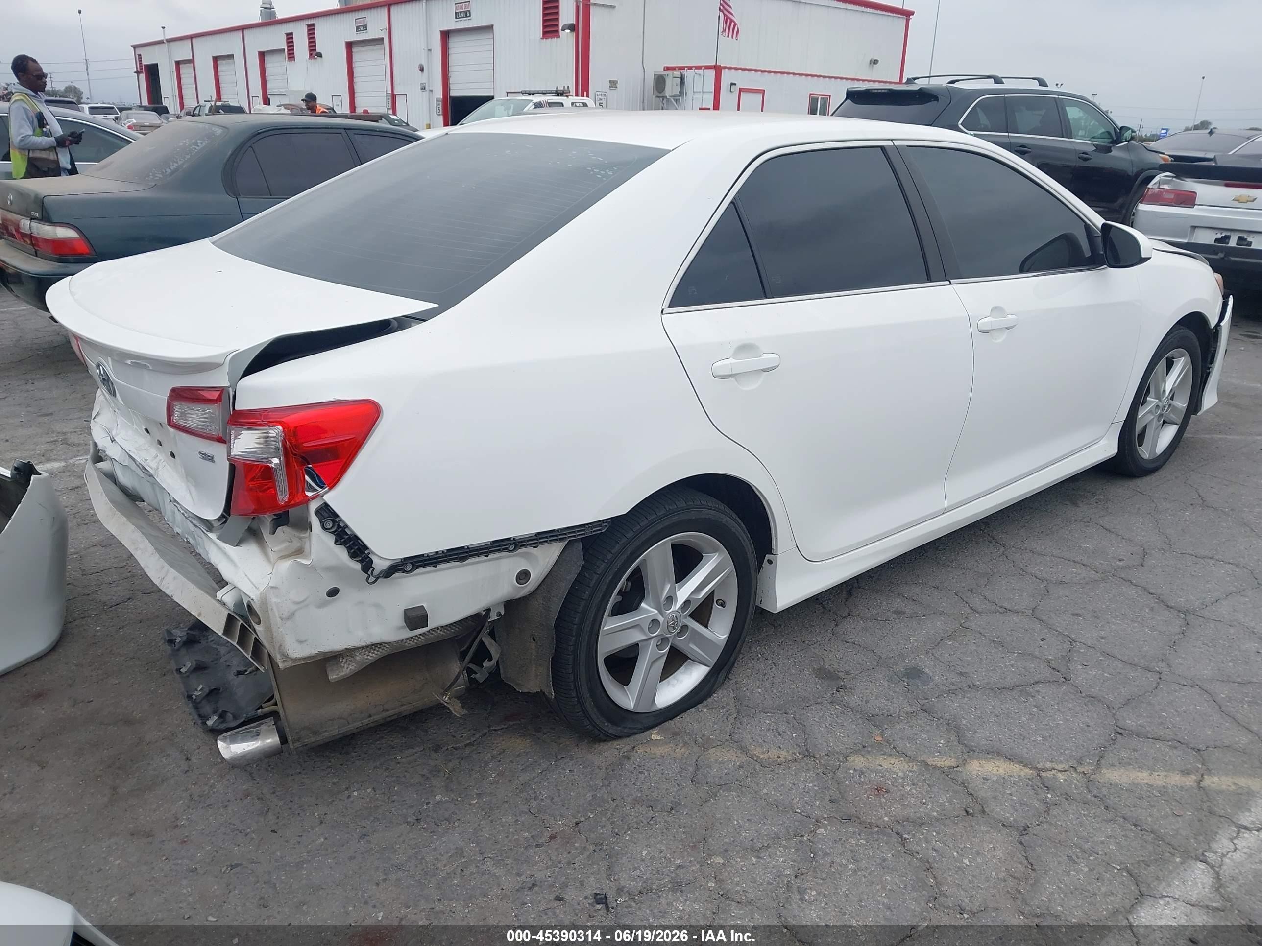 2014 Toyota Camry Se Белый vin: 4T1BF1FKXEU868637