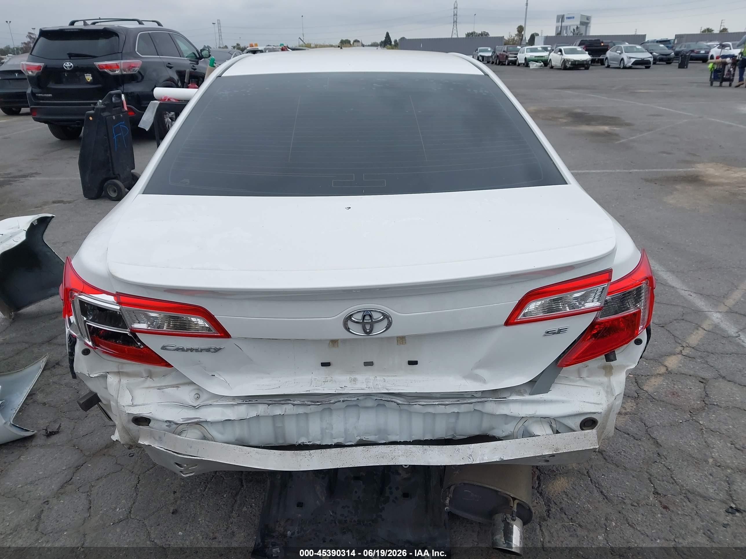 2014 Toyota Camry Se Белый vin: 4T1BF1FKXEU868637
