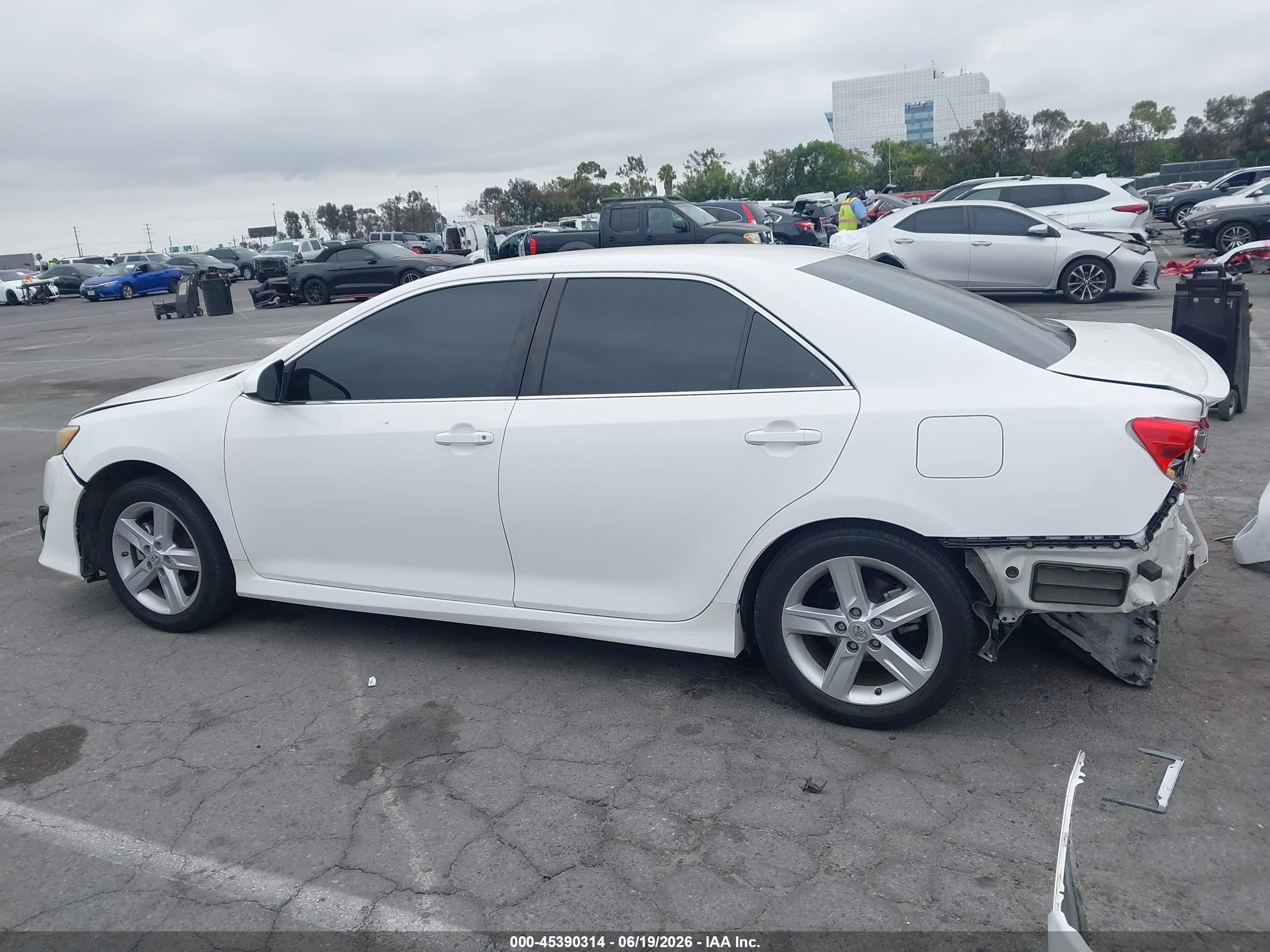 2014 Toyota Camry Se Белый vin: 4T1BF1FKXEU868637