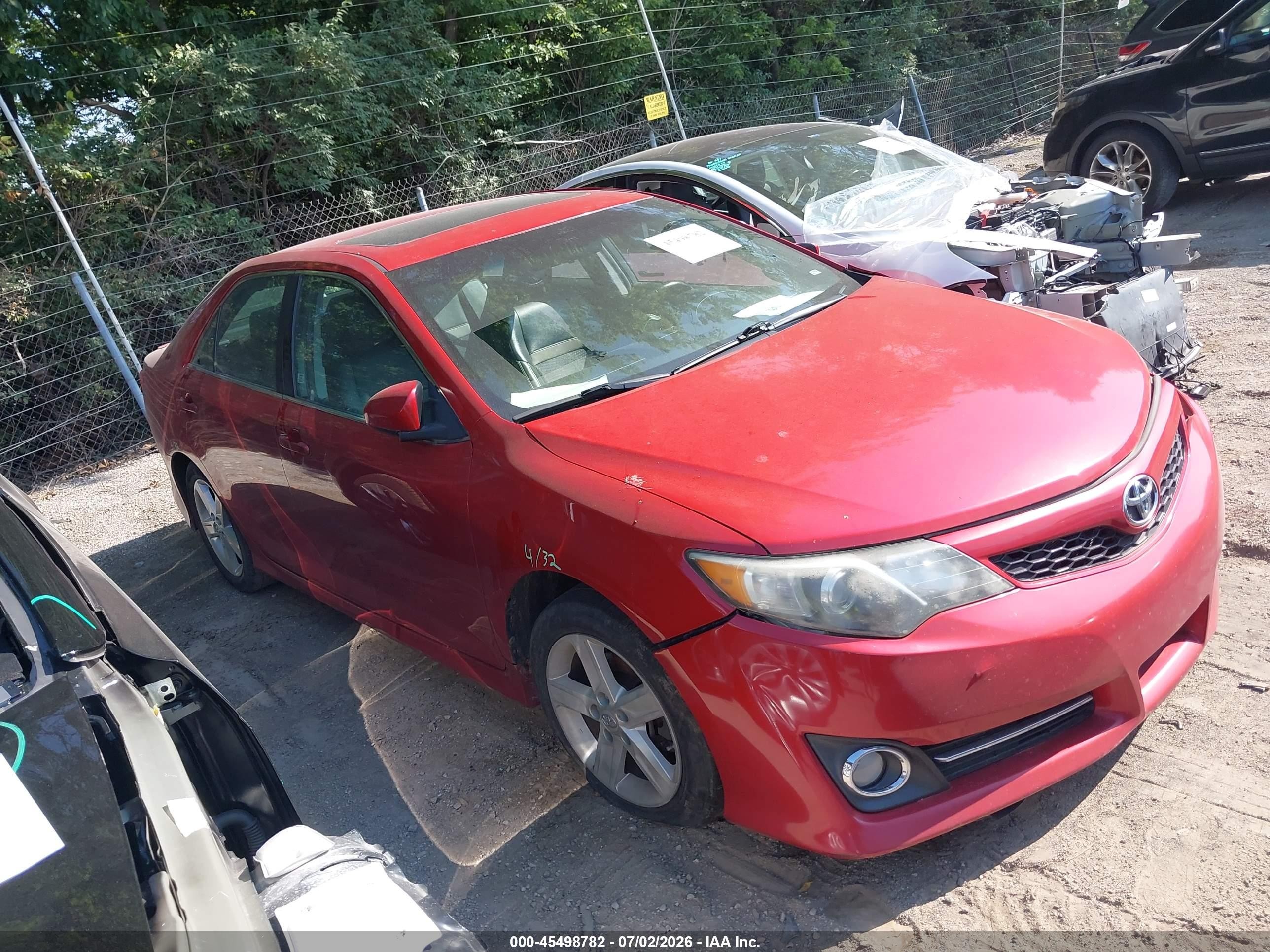 2014 Toyota Camry Se Red vin: 4T1BF1FKXEU871196