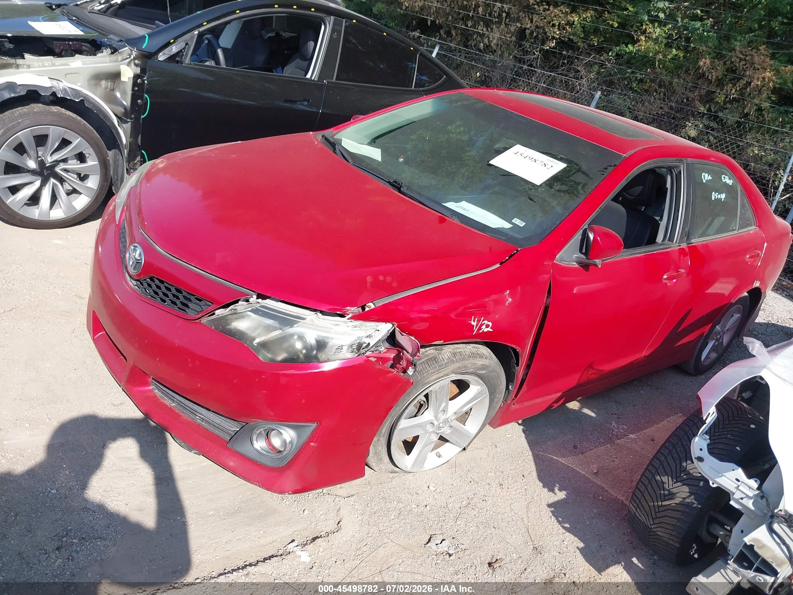 2014 Toyota Camry Se Red vin: 4T1BF1FKXEU871196