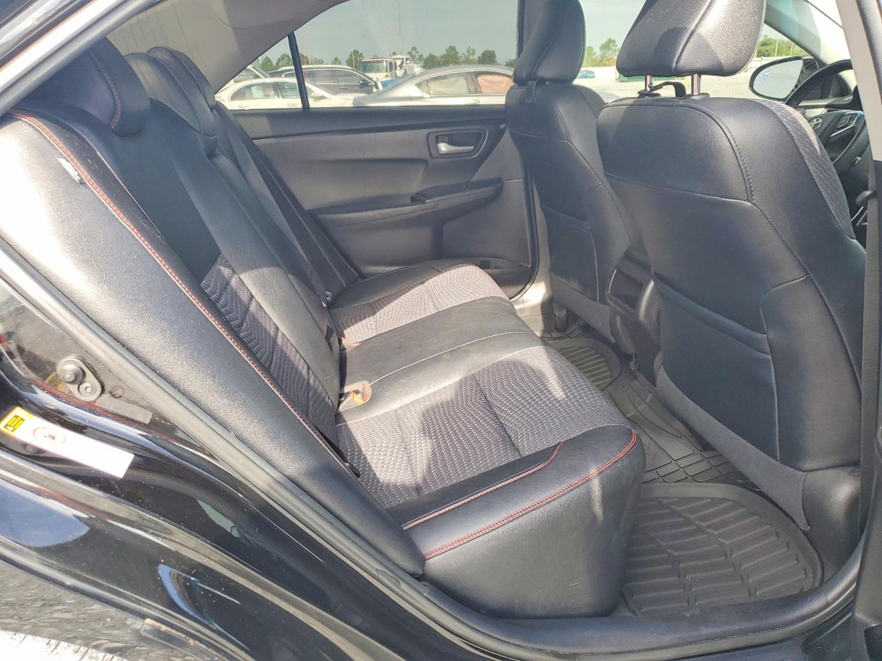 2015 Toyota Camry Se Black vin: 4T1BF1FKXFU013177