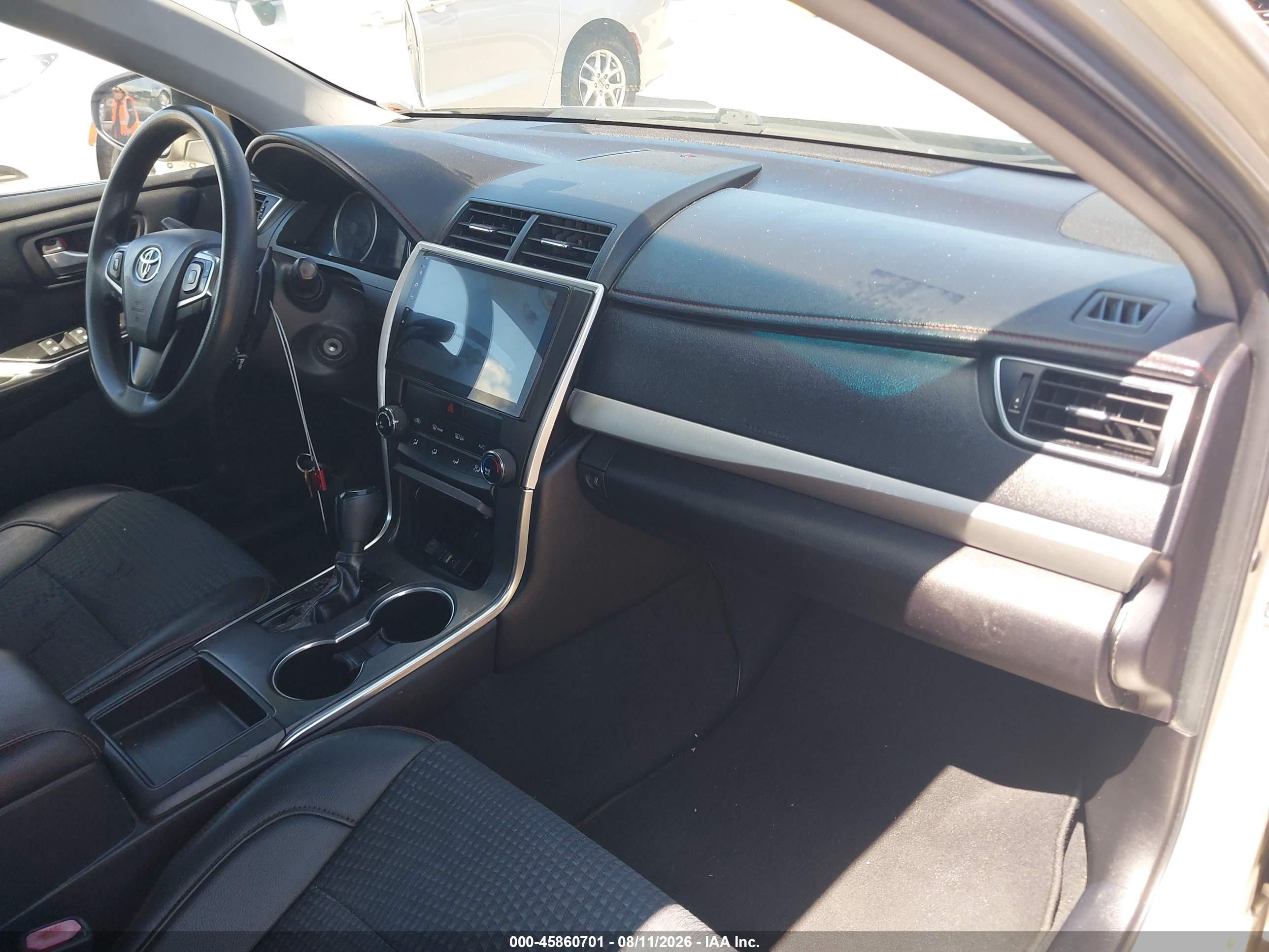 2015 Toyota Camry Se Gold vin: 4T1BF1FKXFU013308