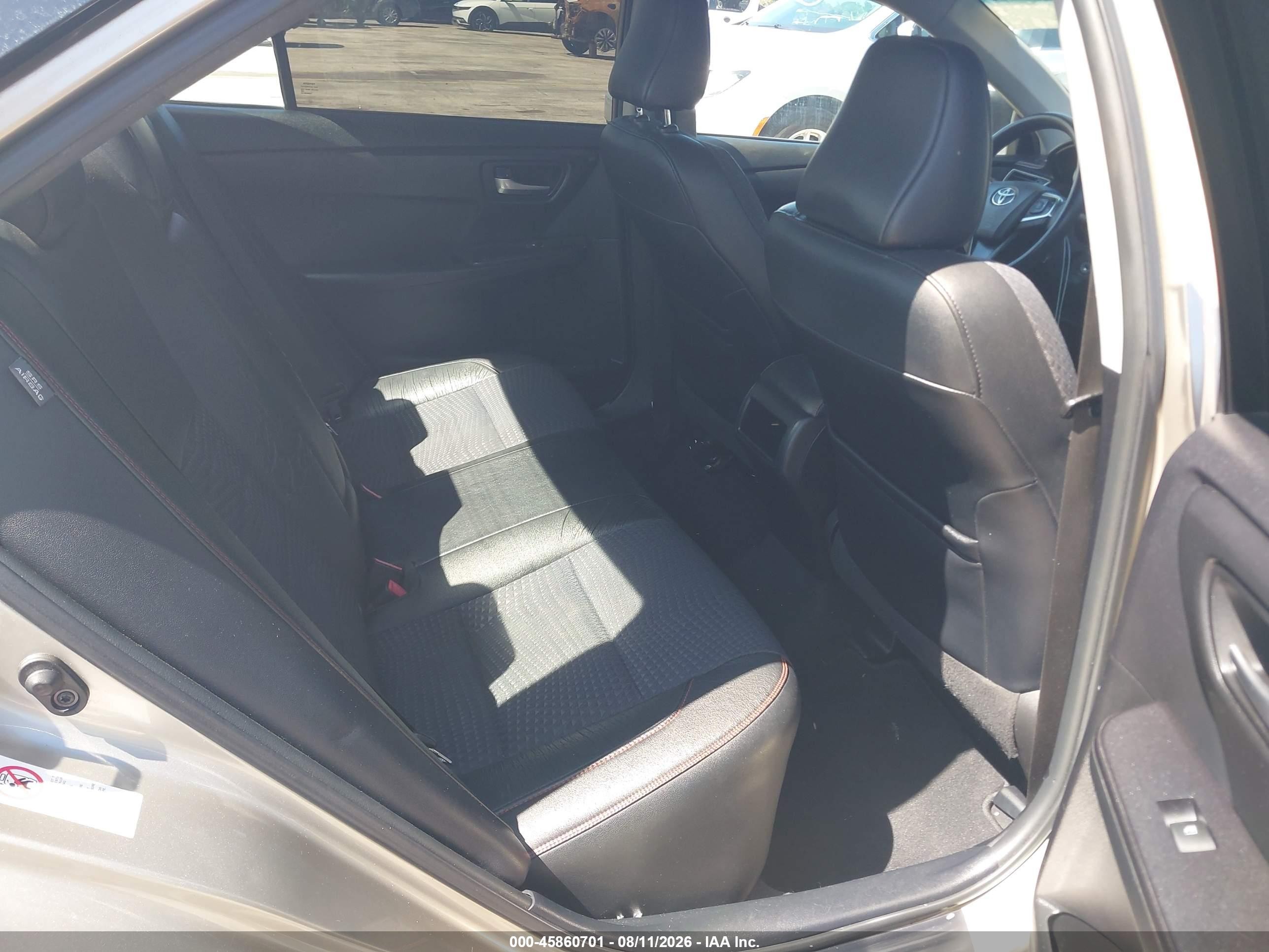 2015 Toyota Camry Se Gold vin: 4T1BF1FKXFU013308