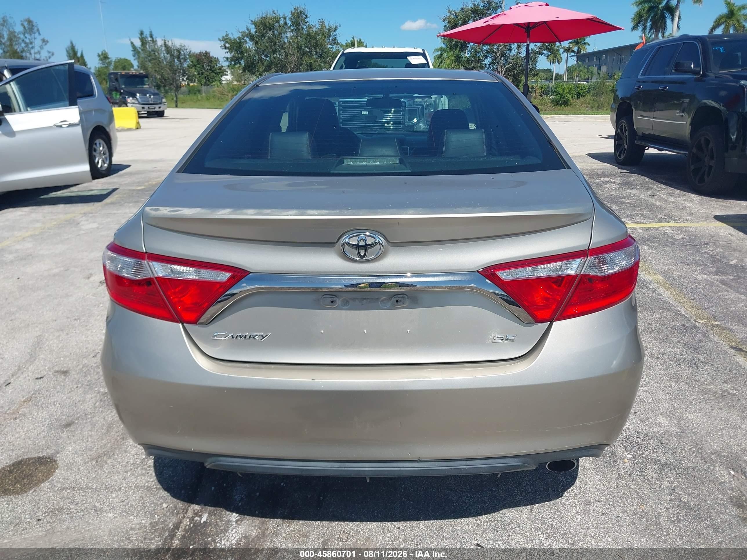 2015 Toyota Camry Se Gold vin: 4T1BF1FKXFU013308