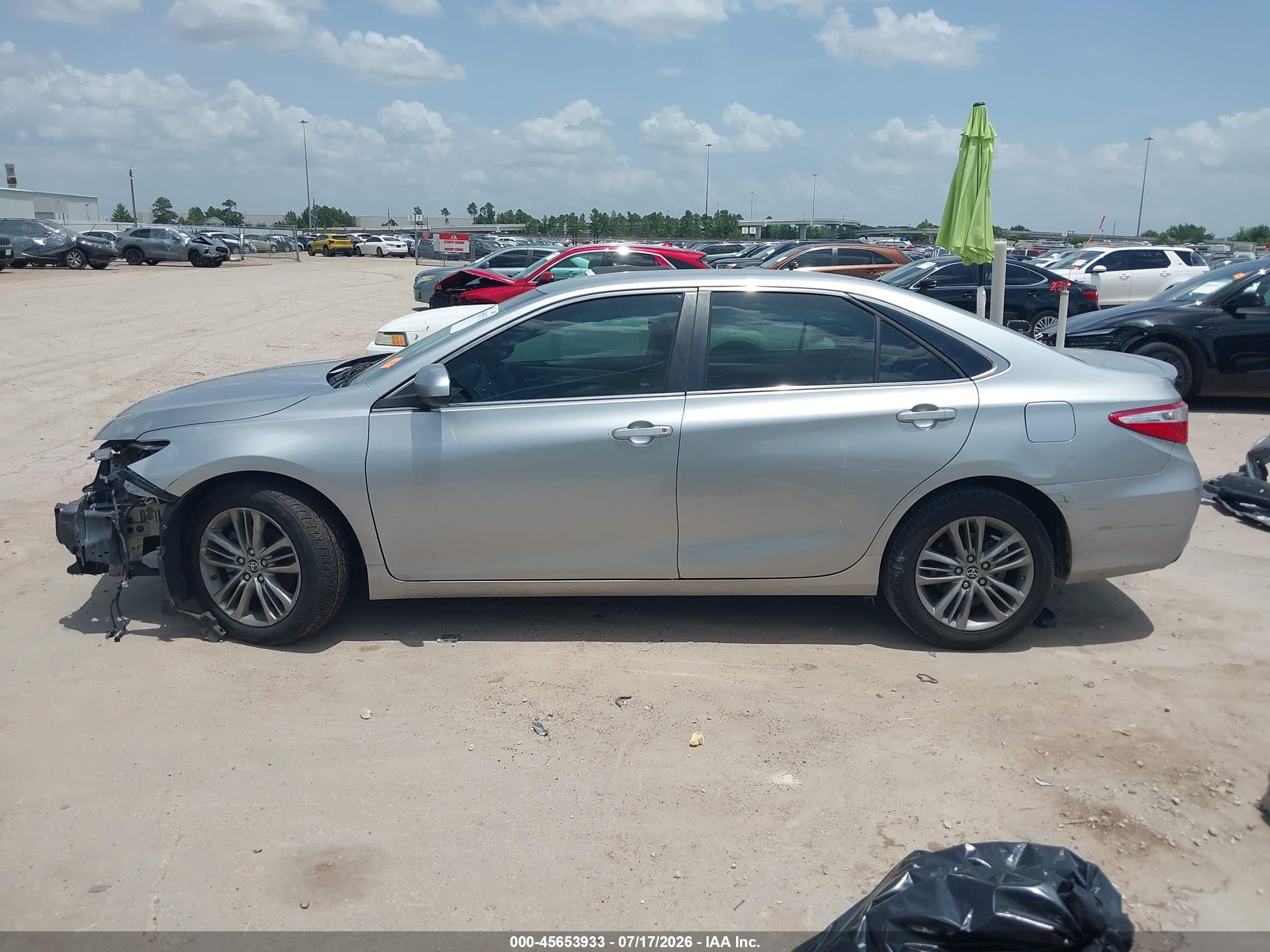 2015 Toyota Camry Se Silver vin: 4T1BF1FKXFU022154