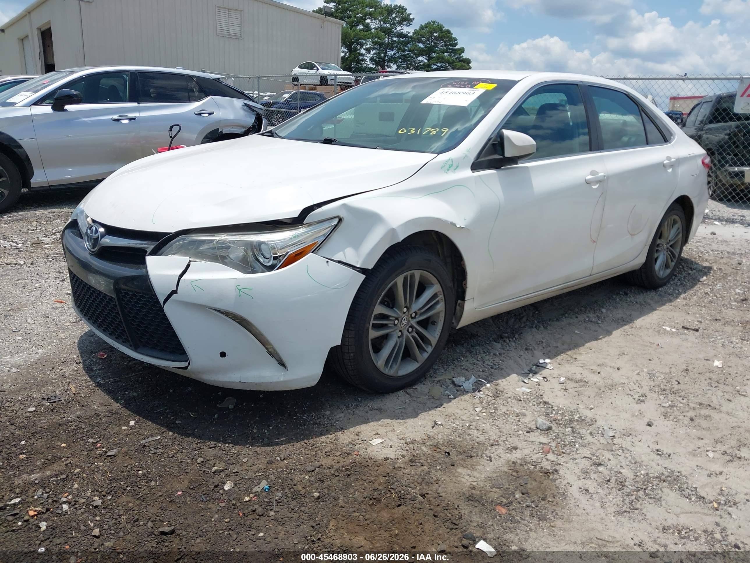 2015 Toyota Camry Se White vin: 4T1BF1FKXFU031789